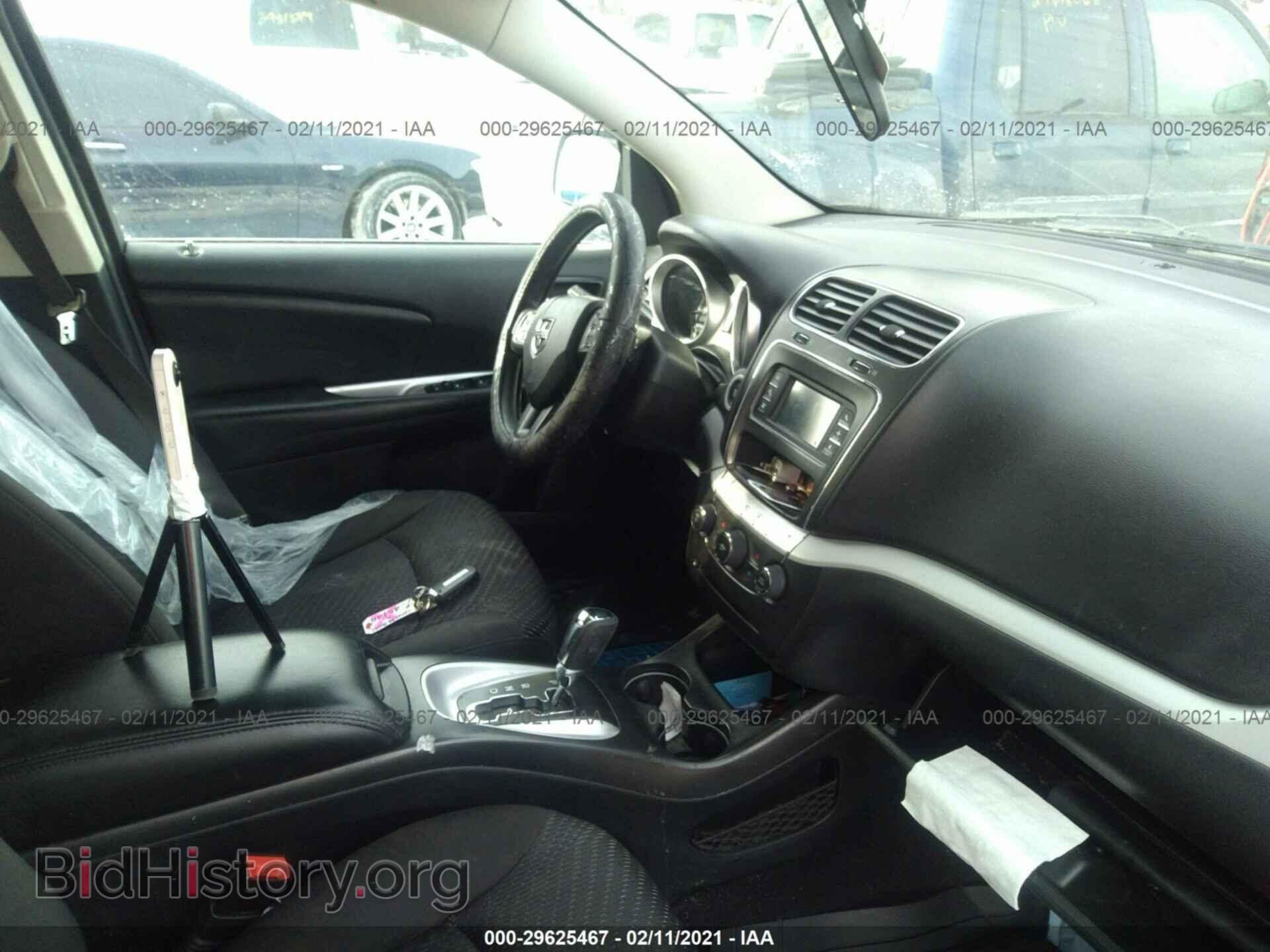2017 DODGE JOURNEY - VIN: 3C4PDCBG1HT527932 - Фото 5