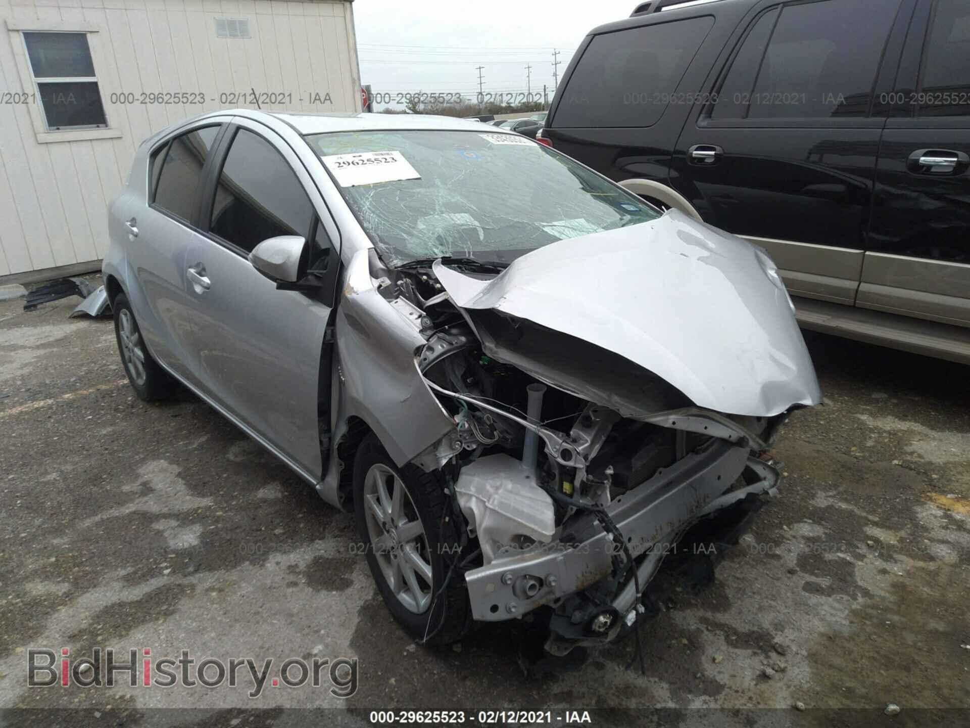 Photo JTDKDTB39D1536127 - TOYOTA PRIUS C 2013