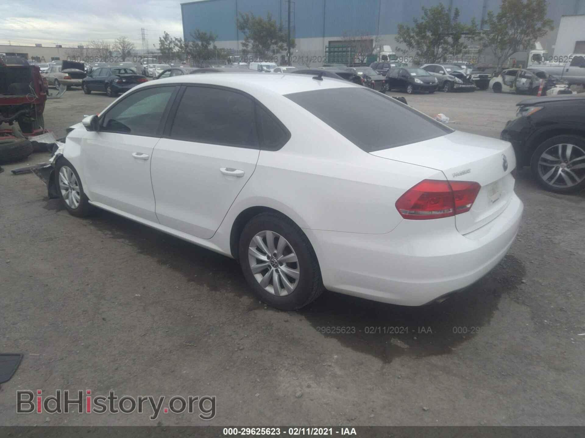 2012 VOLKSWAGEN PASSAT - VIN: 1VWAP7A38CC099071 - Фото 3