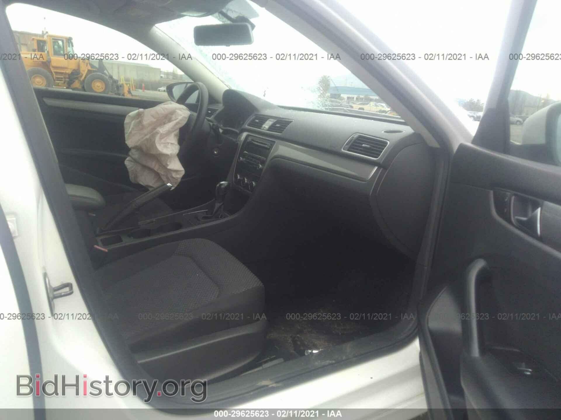 2012 VOLKSWAGEN PASSAT - VIN: 1VWAP7A38CC099071 - Фото 5