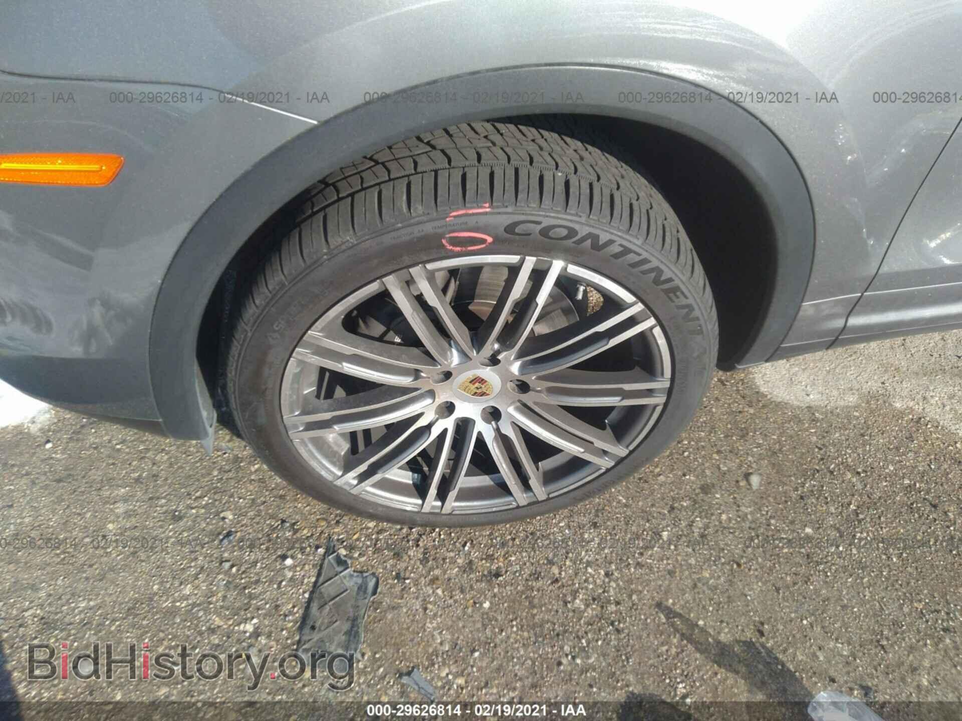 2016 PORSCHE CAYENNE - VIN: WP1AA2A27GLA09282 - Photo 12