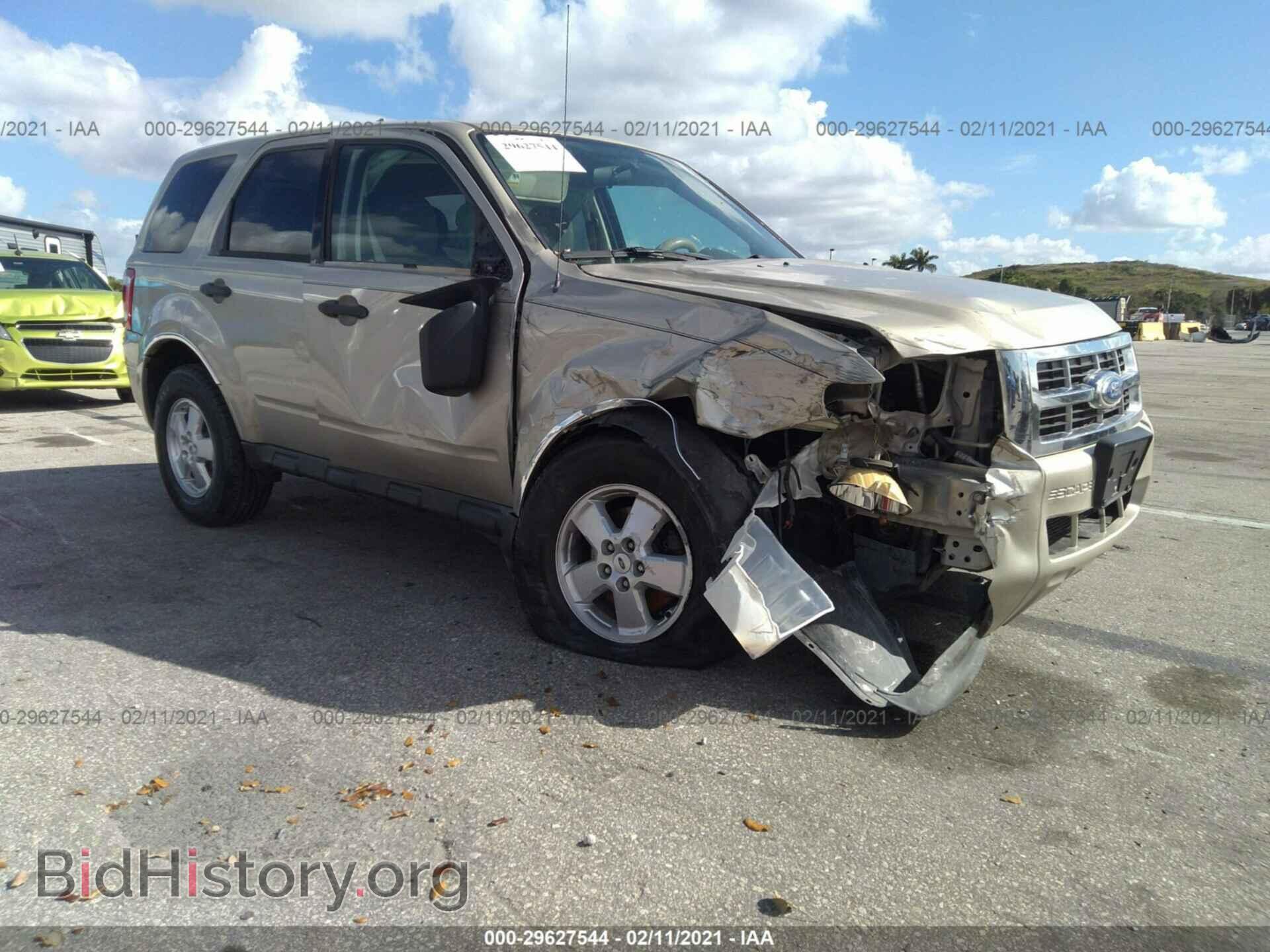 Фотография 1FMCU0C73CKB80590 - FORD ESCAPE 2012