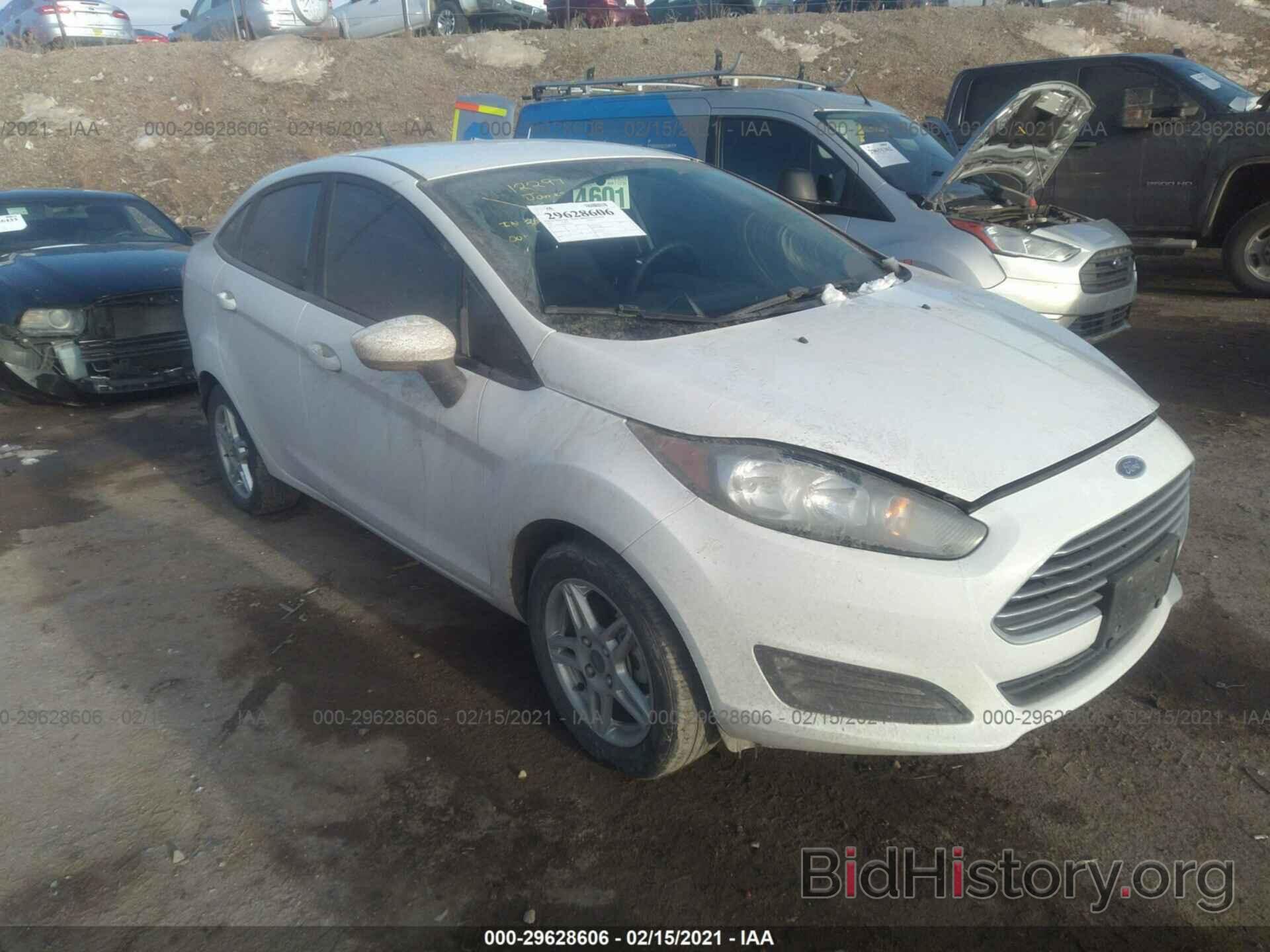 Photo 3FADP4BJ1KM130045 - FORD FIESTA 2019