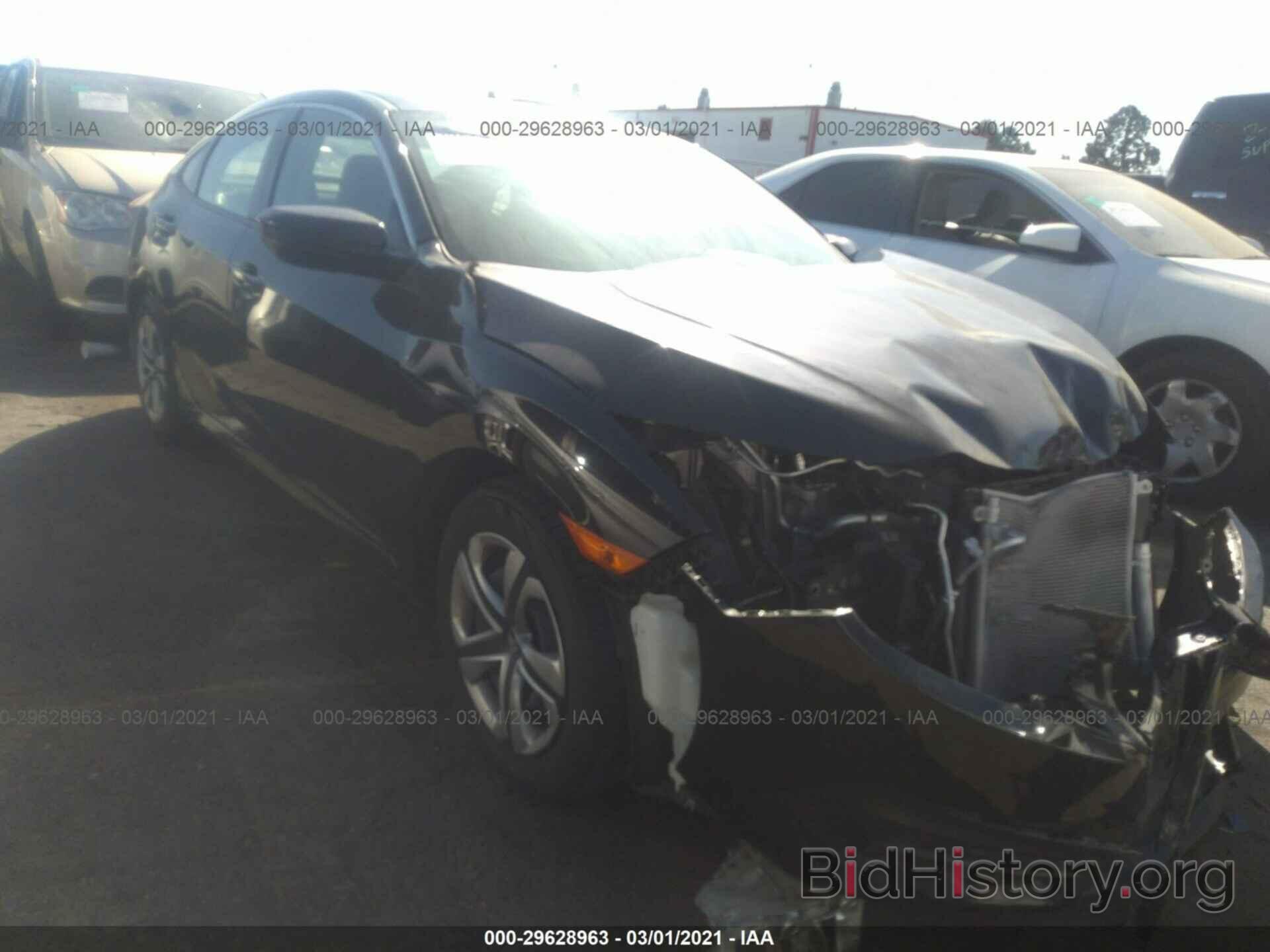 Photo 2HGFC2F5XJH604847 - HONDA CIVIC SEDAN 2018