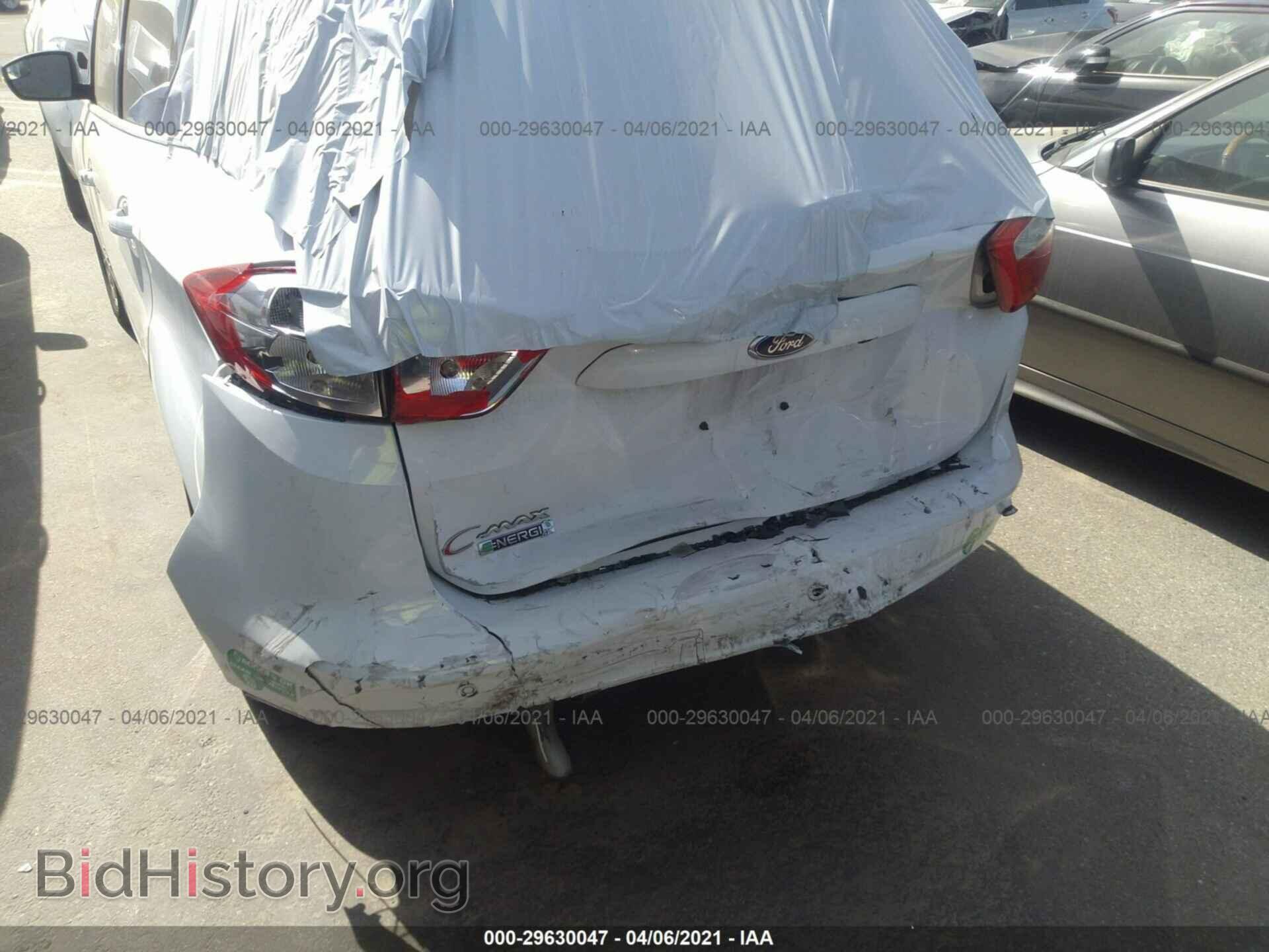 2016 FORD C-MAX ENERGI - VIN: 1FADP5CU0GL108805 - Фото 6
