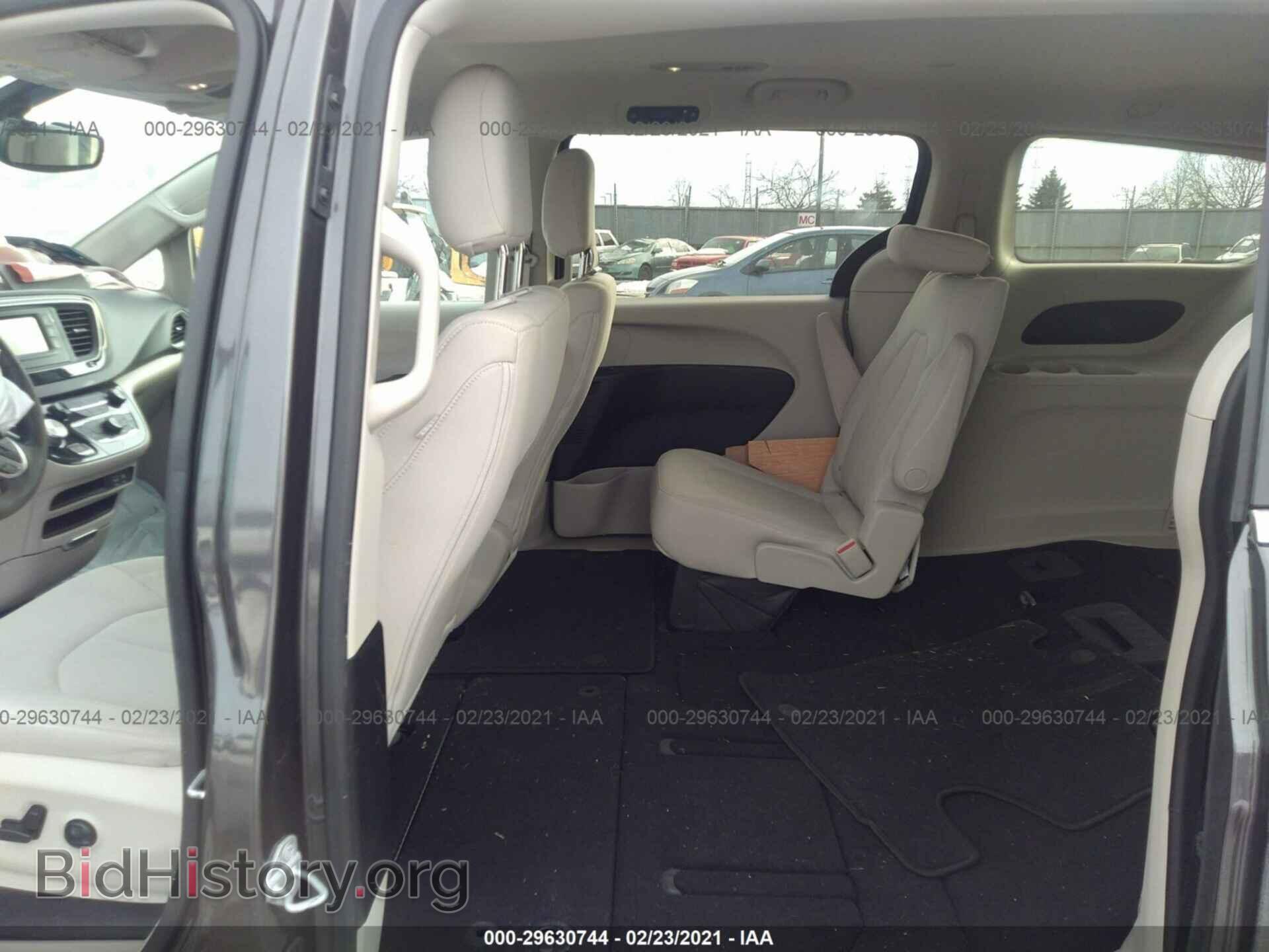 2017 CHRYSLER PACIFICA - VIN: 2C4RC1CG2HR571942 - Фото 8