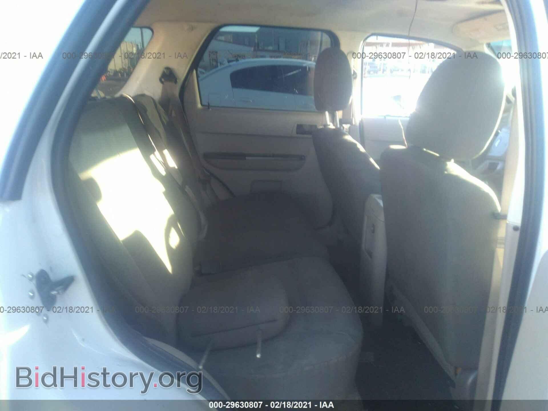 2011 FORD ESCAPE - VIN: 1FMCU0C78BKA62940 - Фото 8