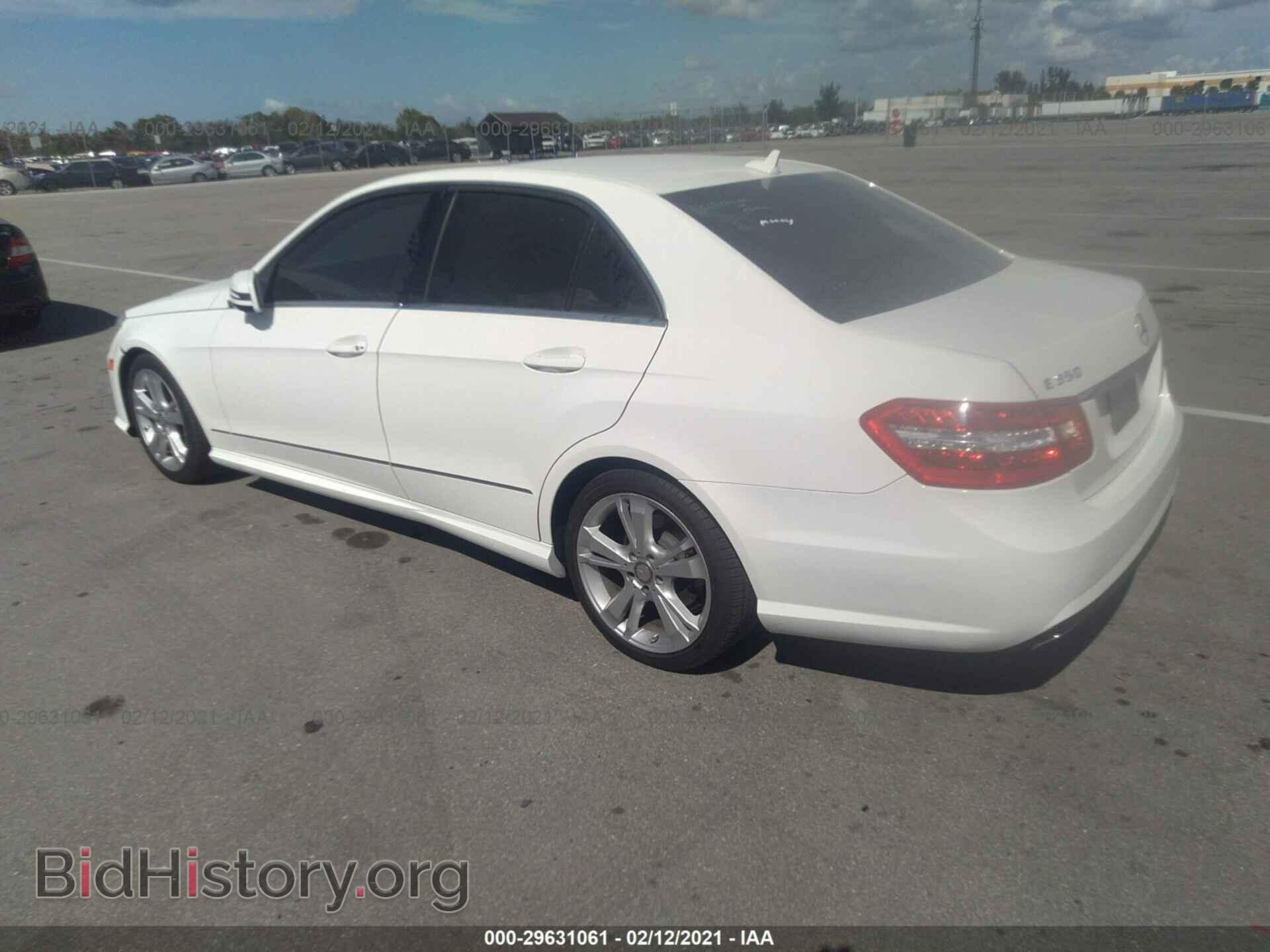 2013 MERCEDES-BENZ E-CLASS - VIN: WDDHF5KB9DA732310 - Фото 3