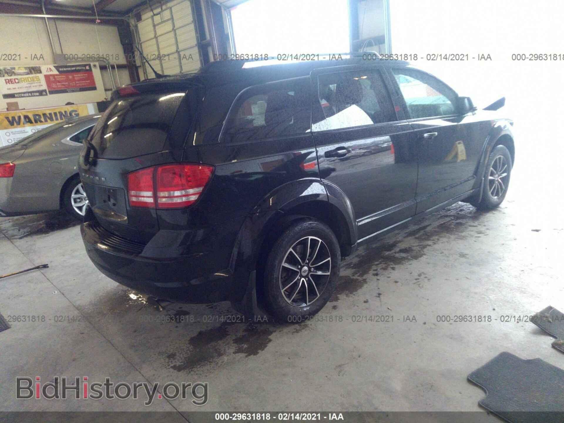 2018 DODGE JOURNEY - VIN: 3C4PDCAB0JT236575 - Фото 4