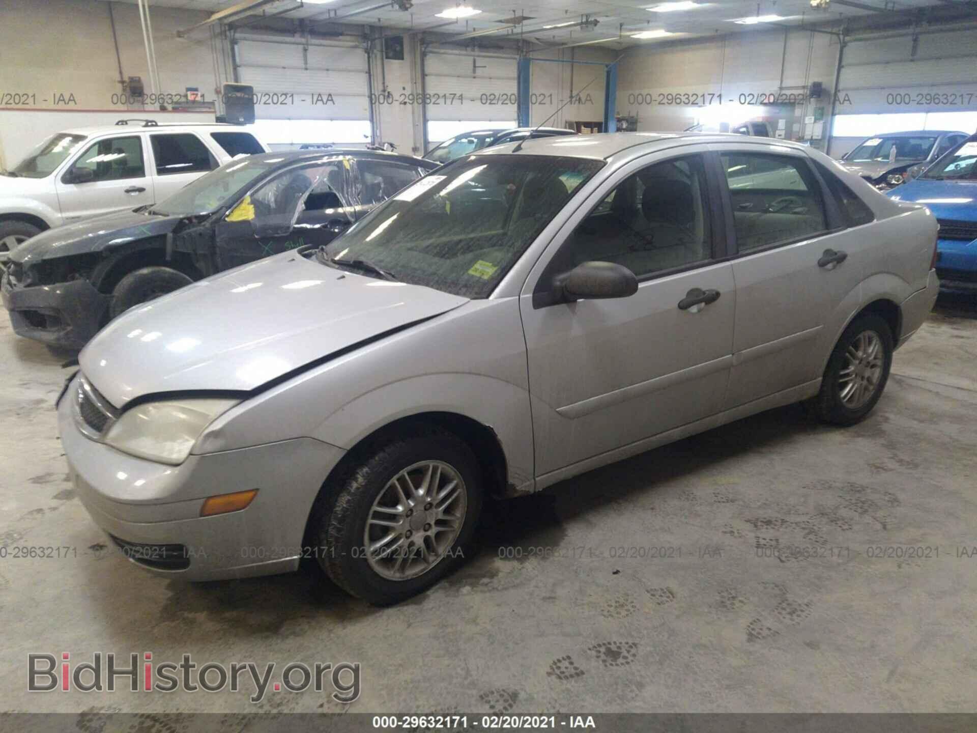 2006 FORD FOCUS - VIN: 1FAFP34N36W151682 - Фото 2