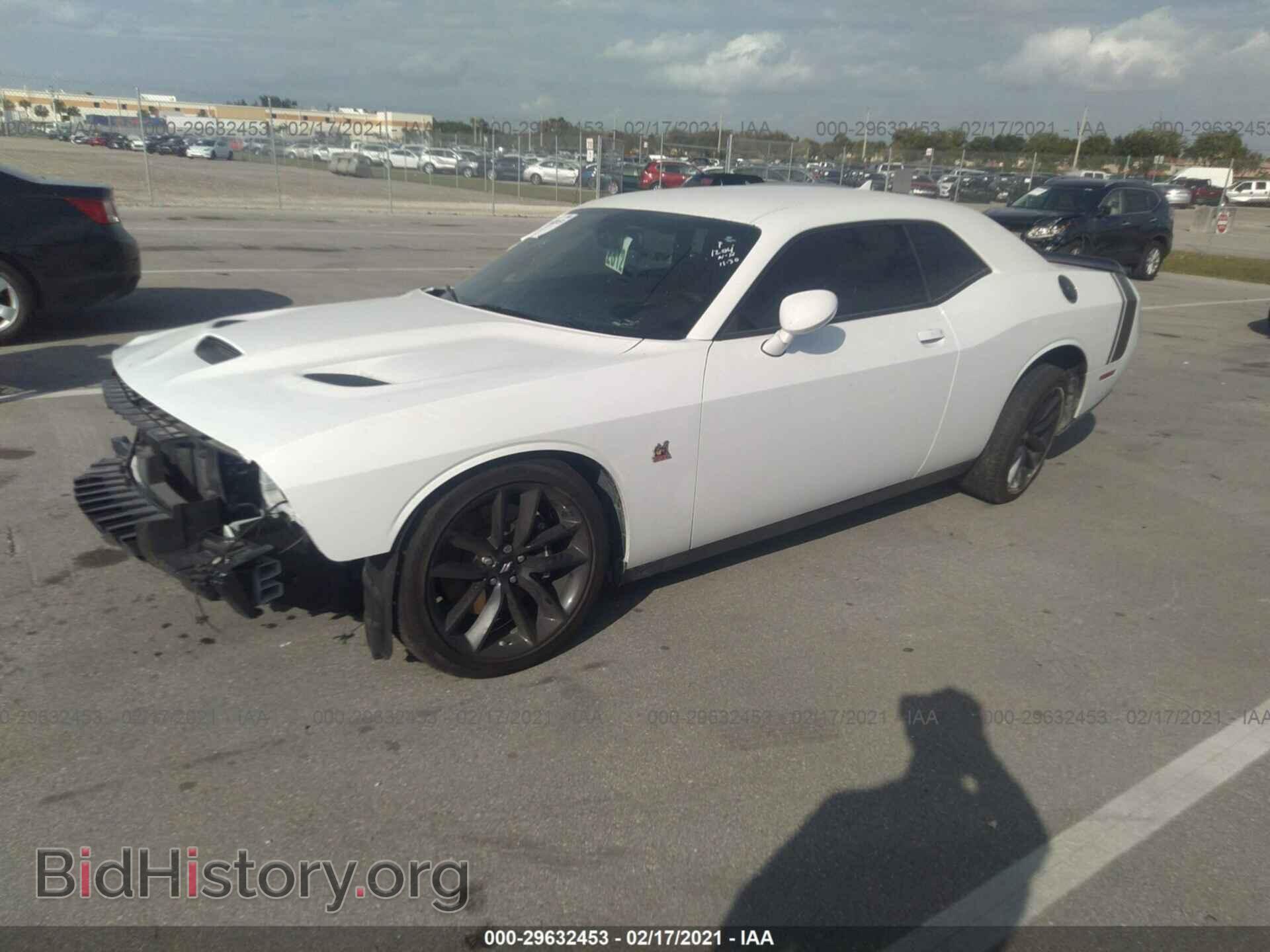 2019 DODGE CHALLENGER - VIN: 2C3CDZFJ3KH741204 - Фото 2