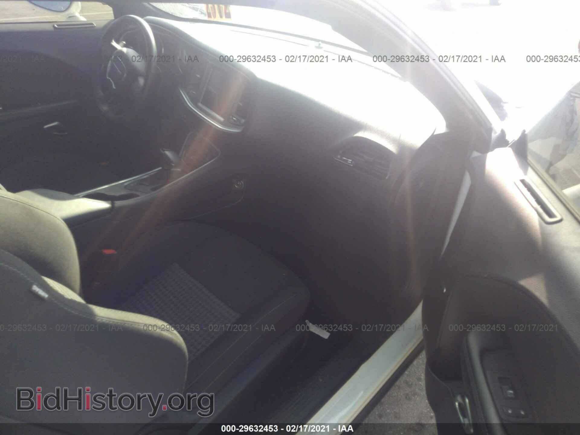 2019 DODGE CHALLENGER - VIN: 2C3CDZFJ3KH741204 - Фото 5