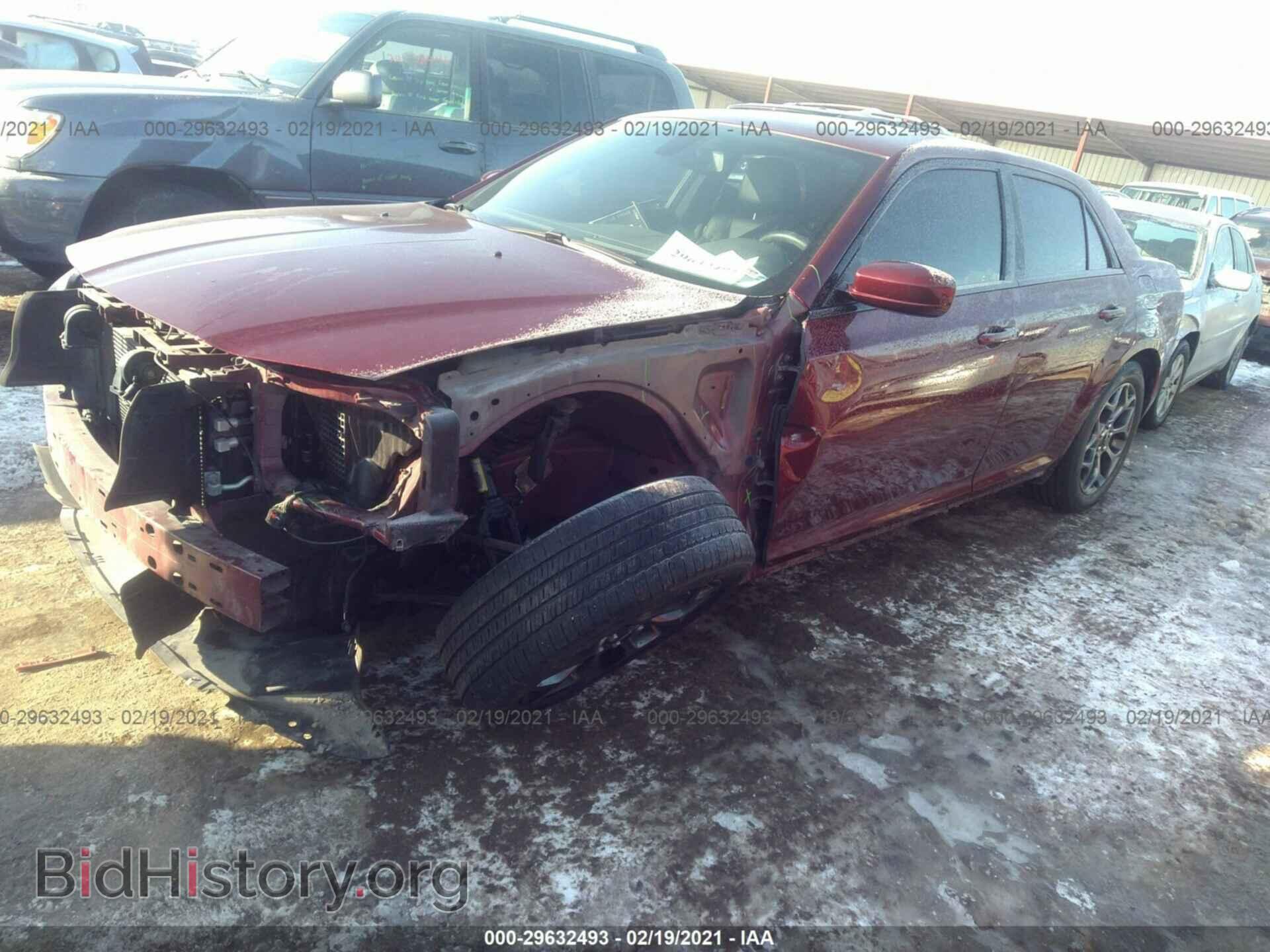 2018 CHRYSLER 300 - VIN: 2C3CCAGG6JH177697 - Фото 2