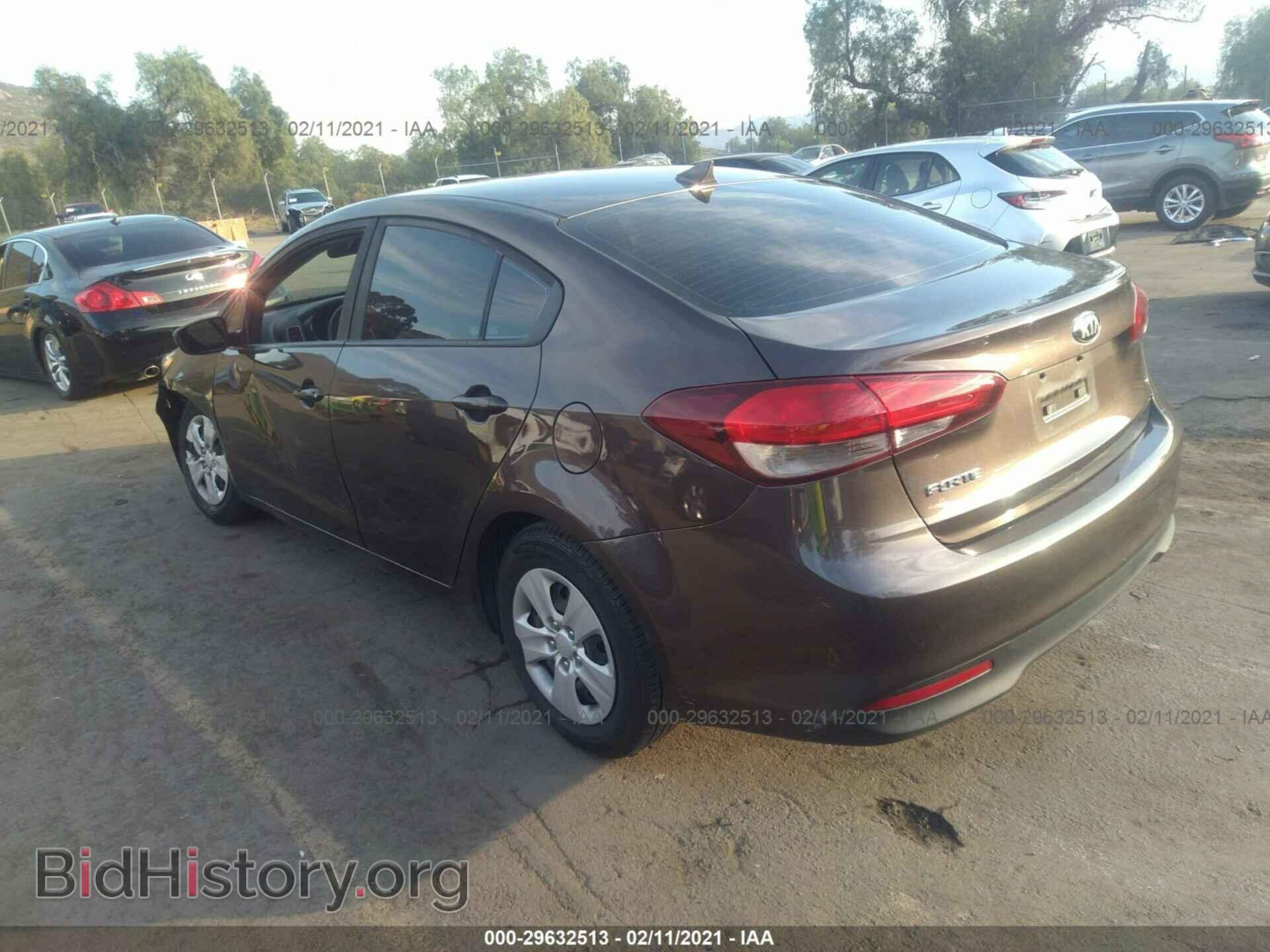 2017 KIA FORTE - VIN: 3KPFK4A76HE135428 - Фото 3