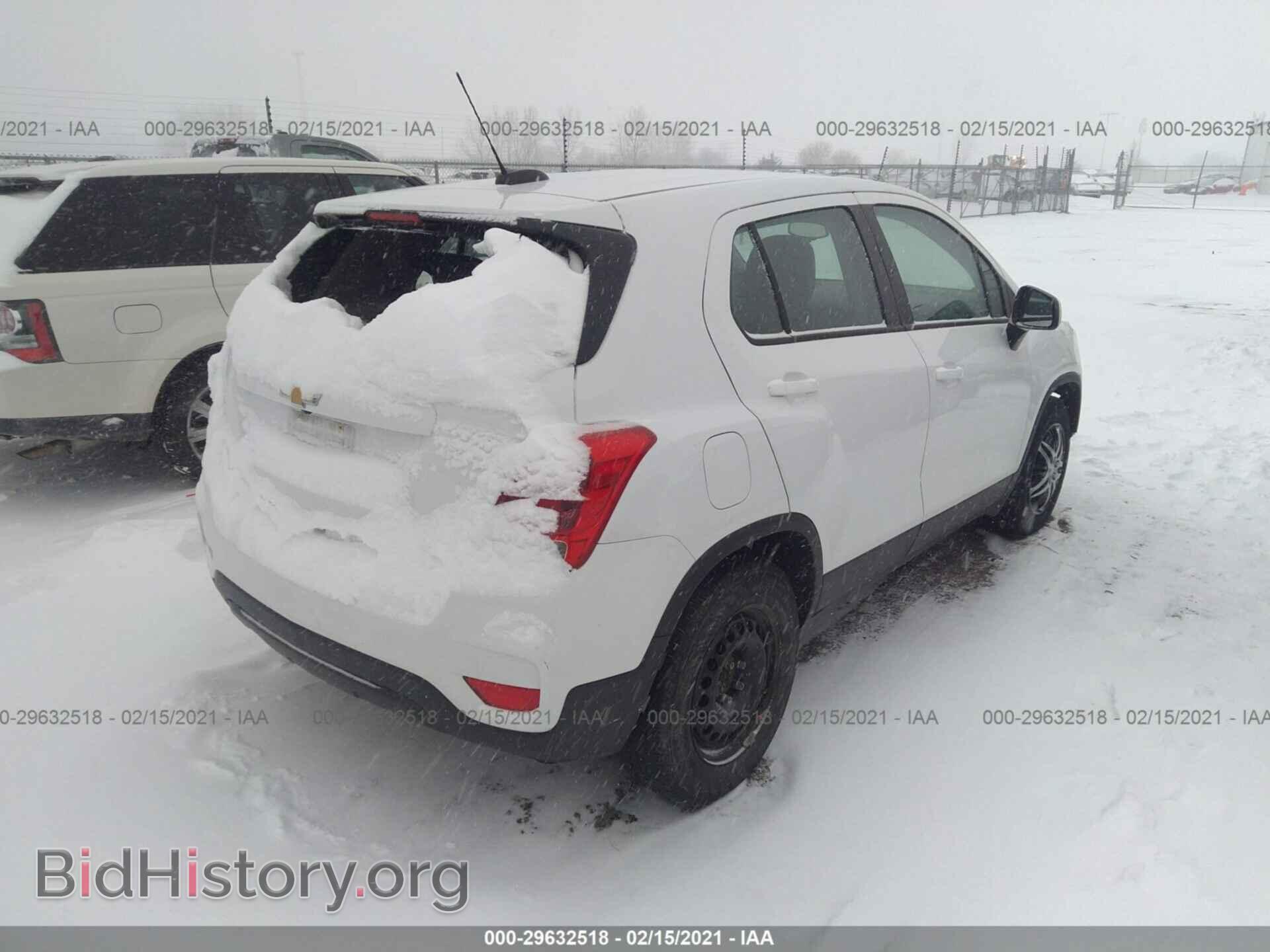 2018 CHEVROLET TRAX - VIN: KL7CJKSB1JB720446 - Фото 4