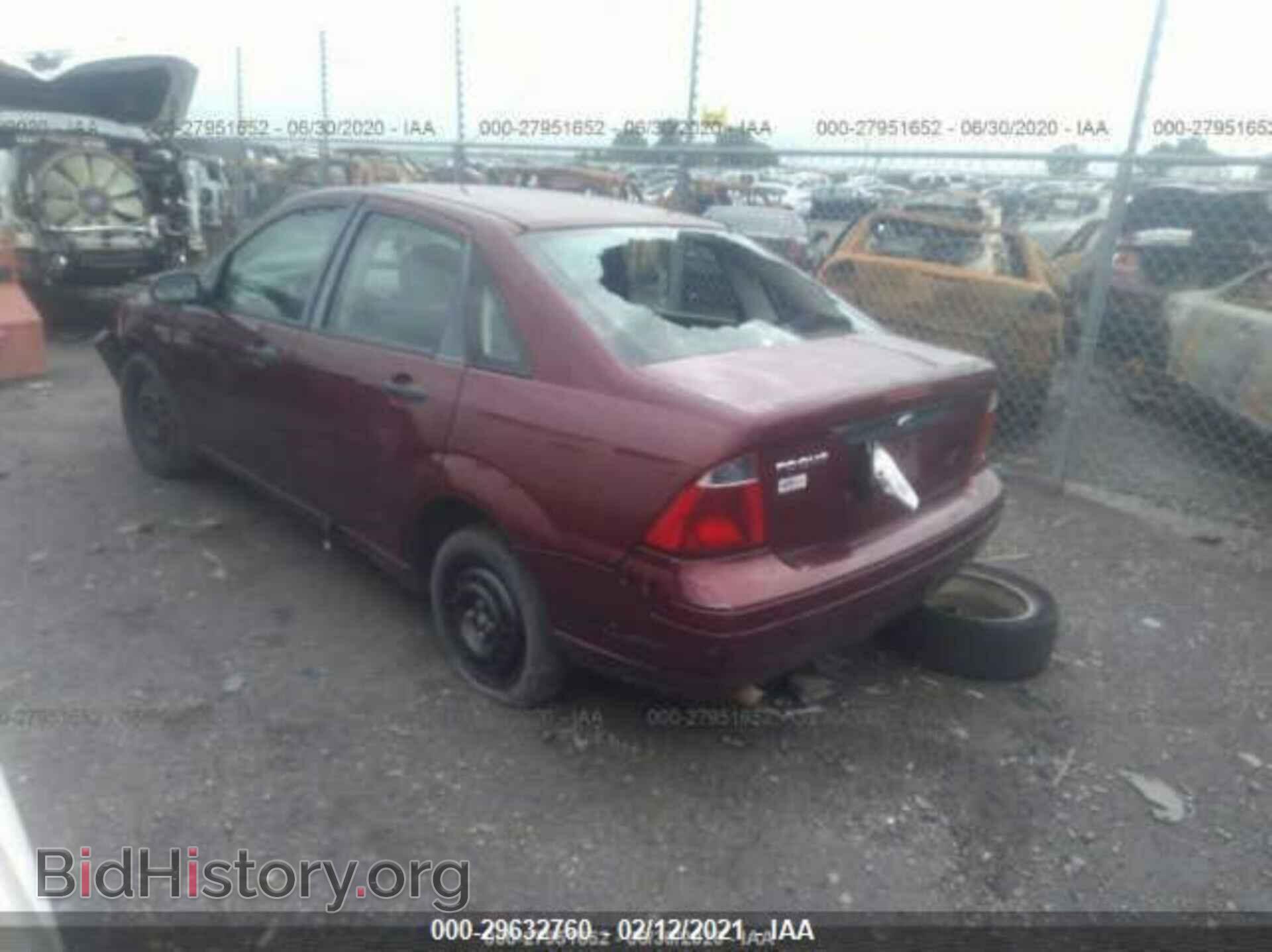 2007 FORD FOCUS - VIN: 1FAFP34NX7W340427 - Фото 3