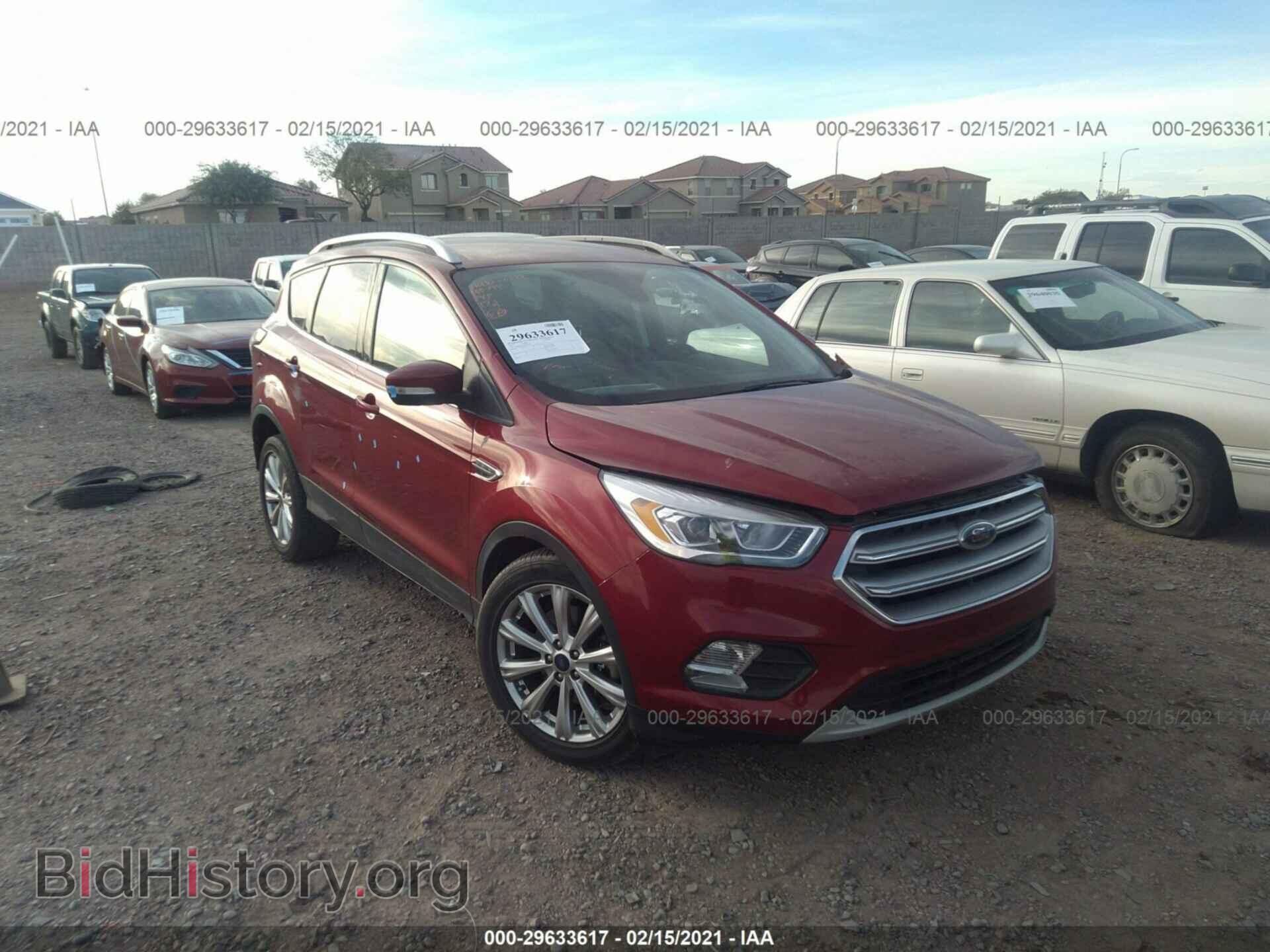 Фотография 1FMCU0J93HUB31017 - FORD ESCAPE 2017
