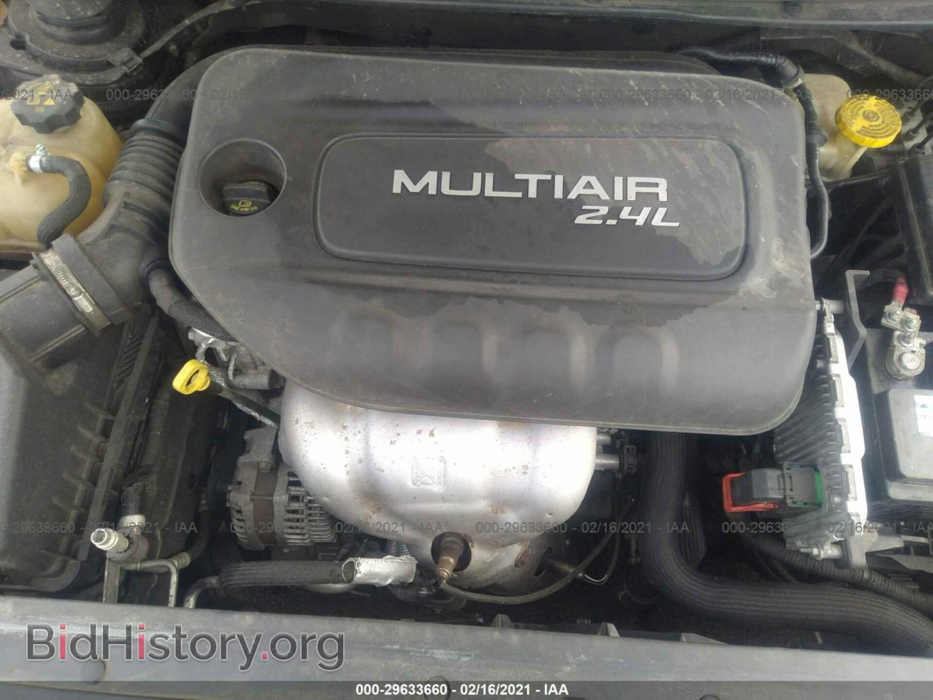 2015 CHRYSLER 200 - VIN: 1C3CCCAB5FN739967 - Фото 10