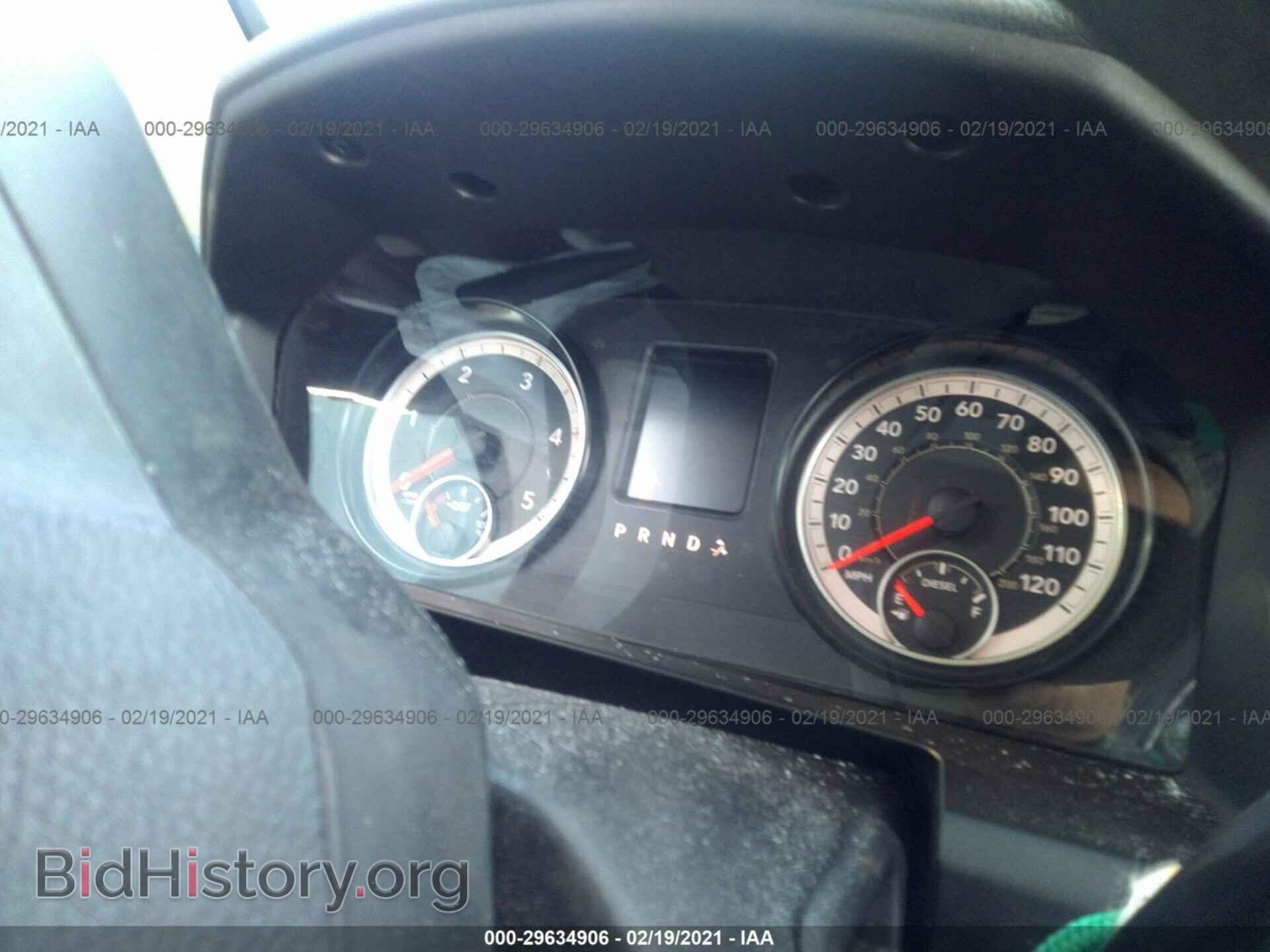 2016 RAM 3500 - VIN: 3C7WRTALXGG268038 - Фото 6