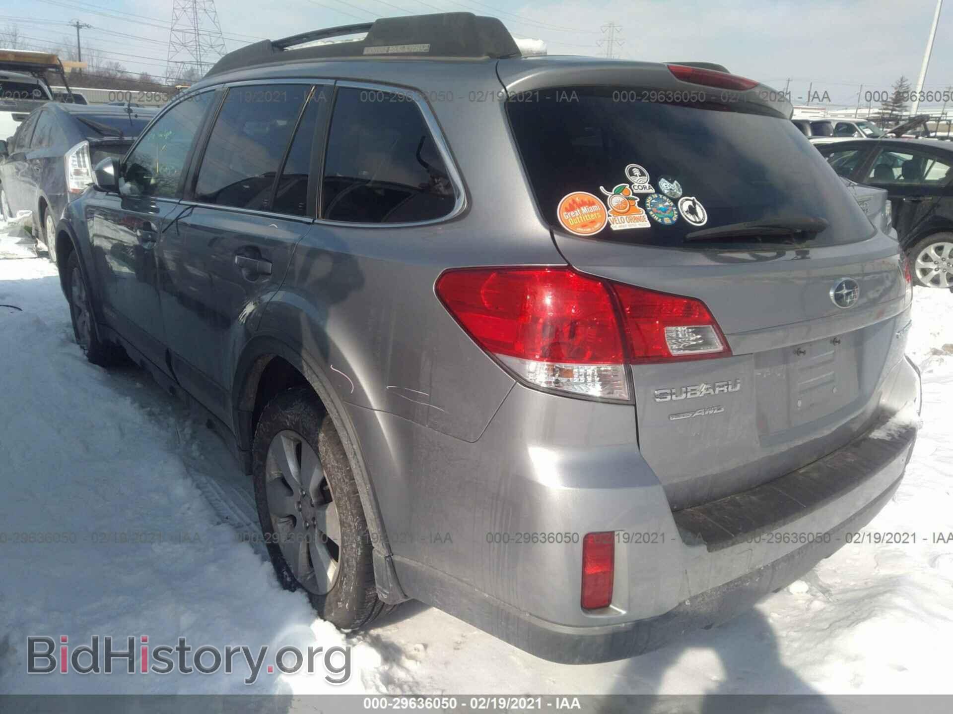 2011 SUBARU OUTBACK - VIN: 4S4BRCCC8B3330732 - Фото 3