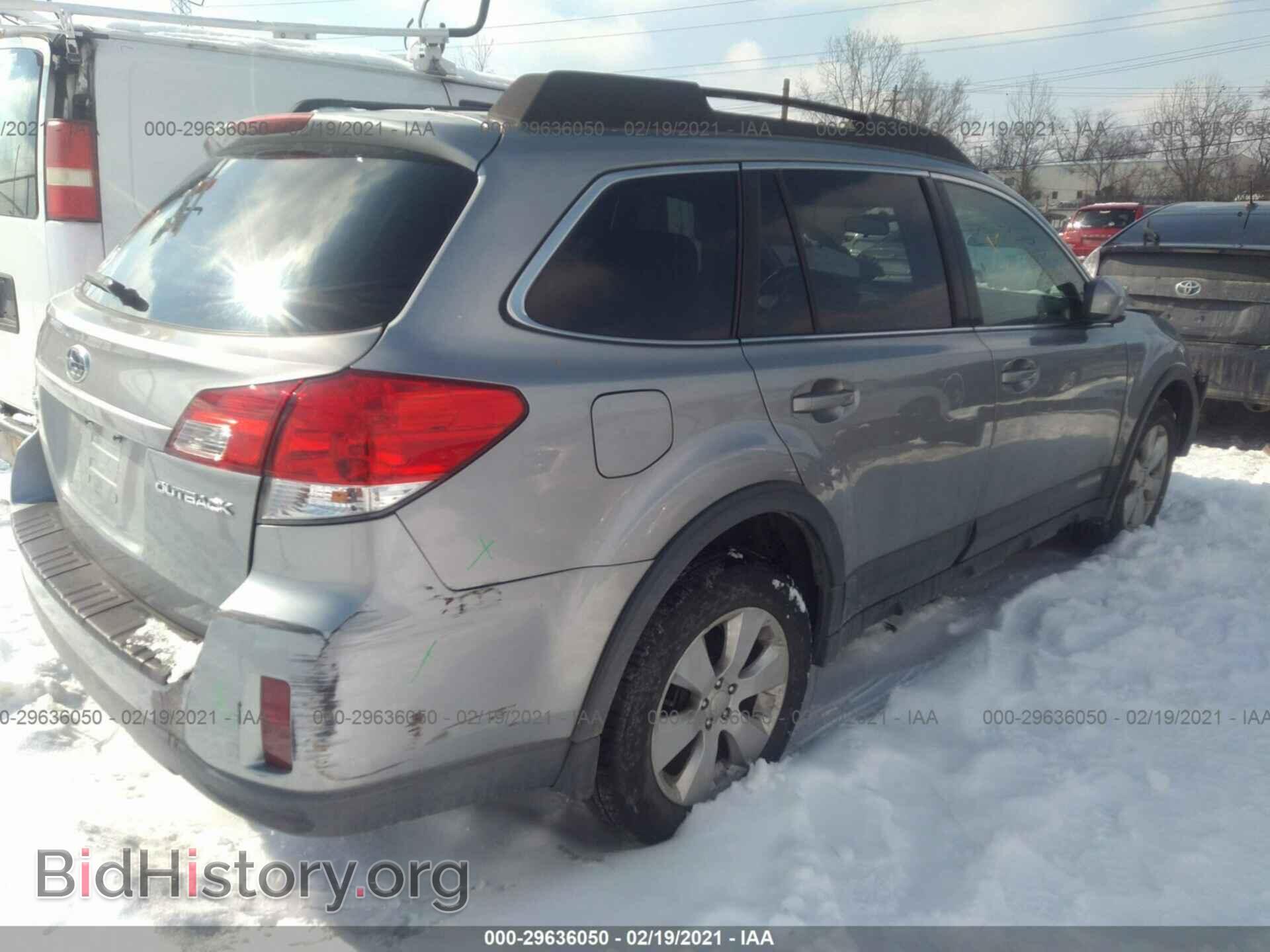 2011 SUBARU OUTBACK - VIN: 4S4BRCCC8B3330732 - Фото 4