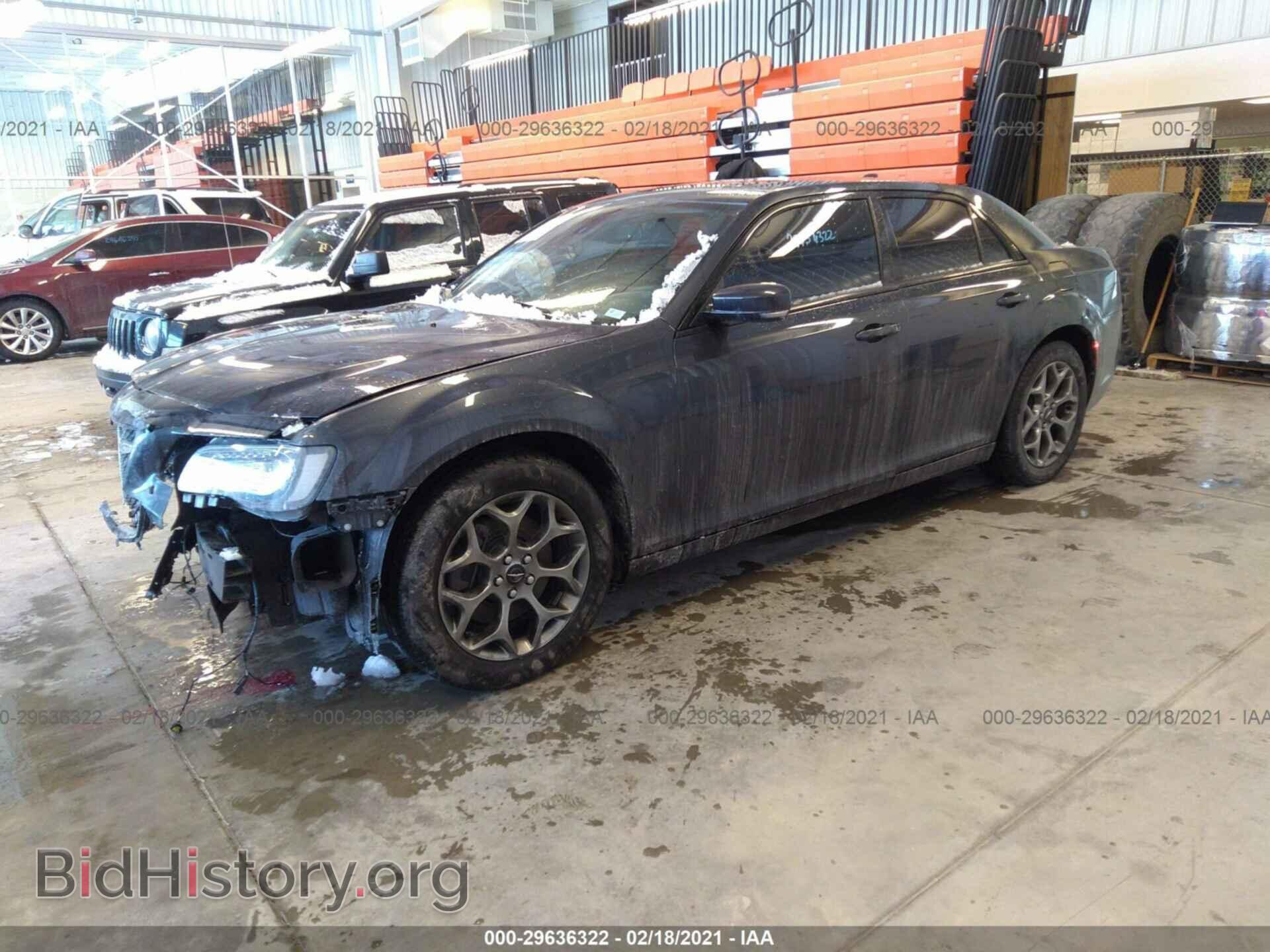 2017 CHRYSLER 300 - VIN: 2C3CCAGG5HH522129 - Фото 2