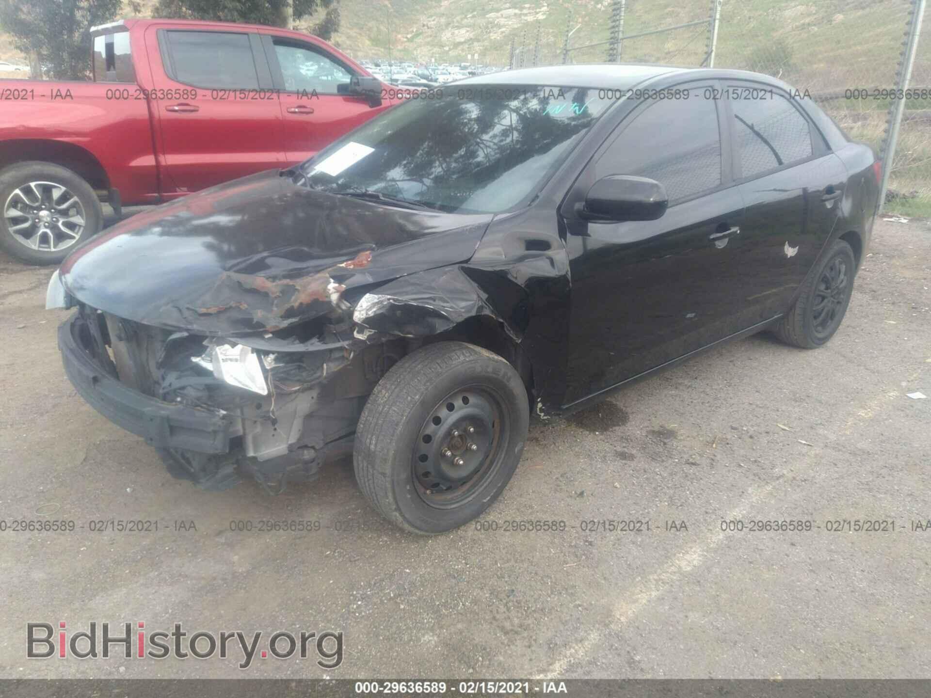 2011 KIA FORTE - VIN: KNAFT4A21B5377366 - Фото 2