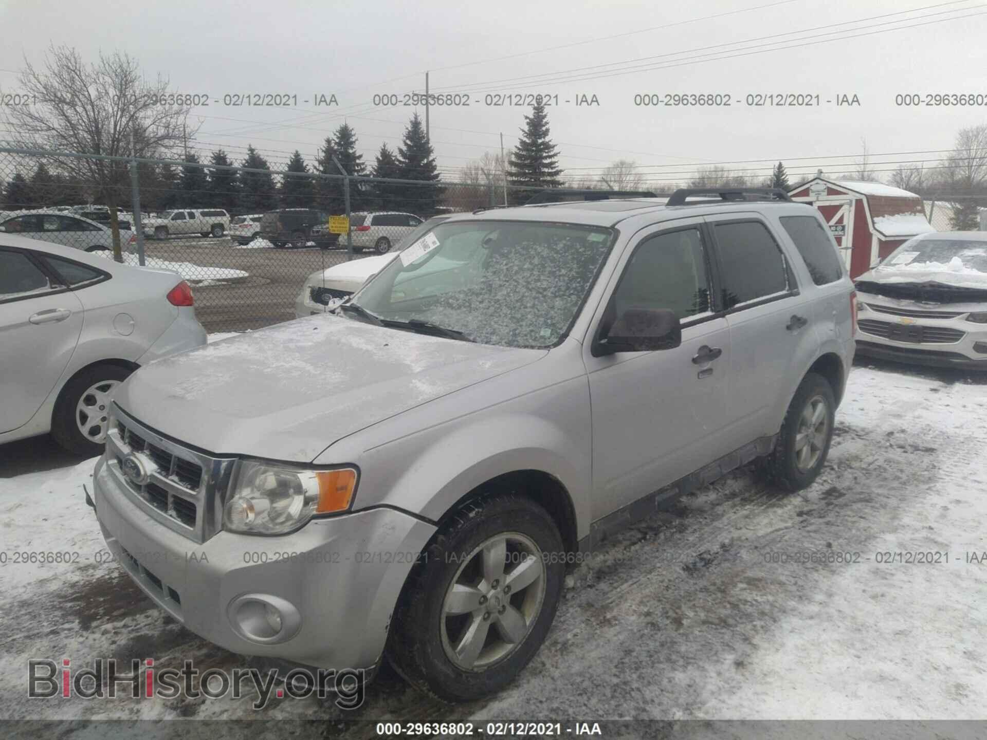 2011 FORD ESCAPE - VIN: 1FMCU0D76BKA14044 - Photo 2