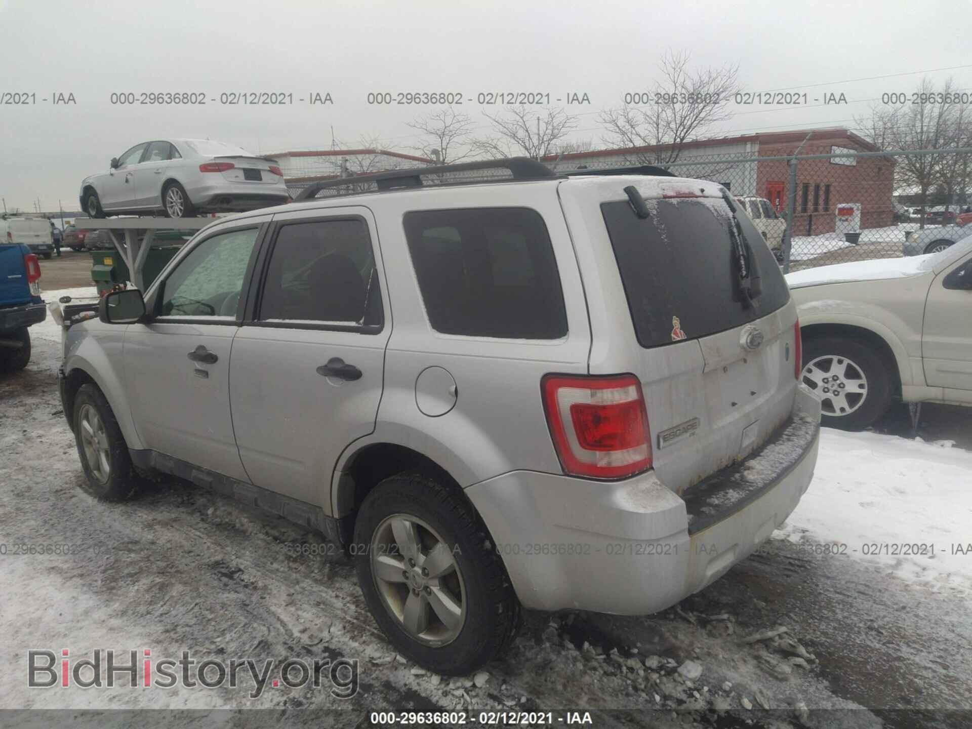 2011 FORD ESCAPE - VIN: 1FMCU0D76BKA14044 - Photo 3