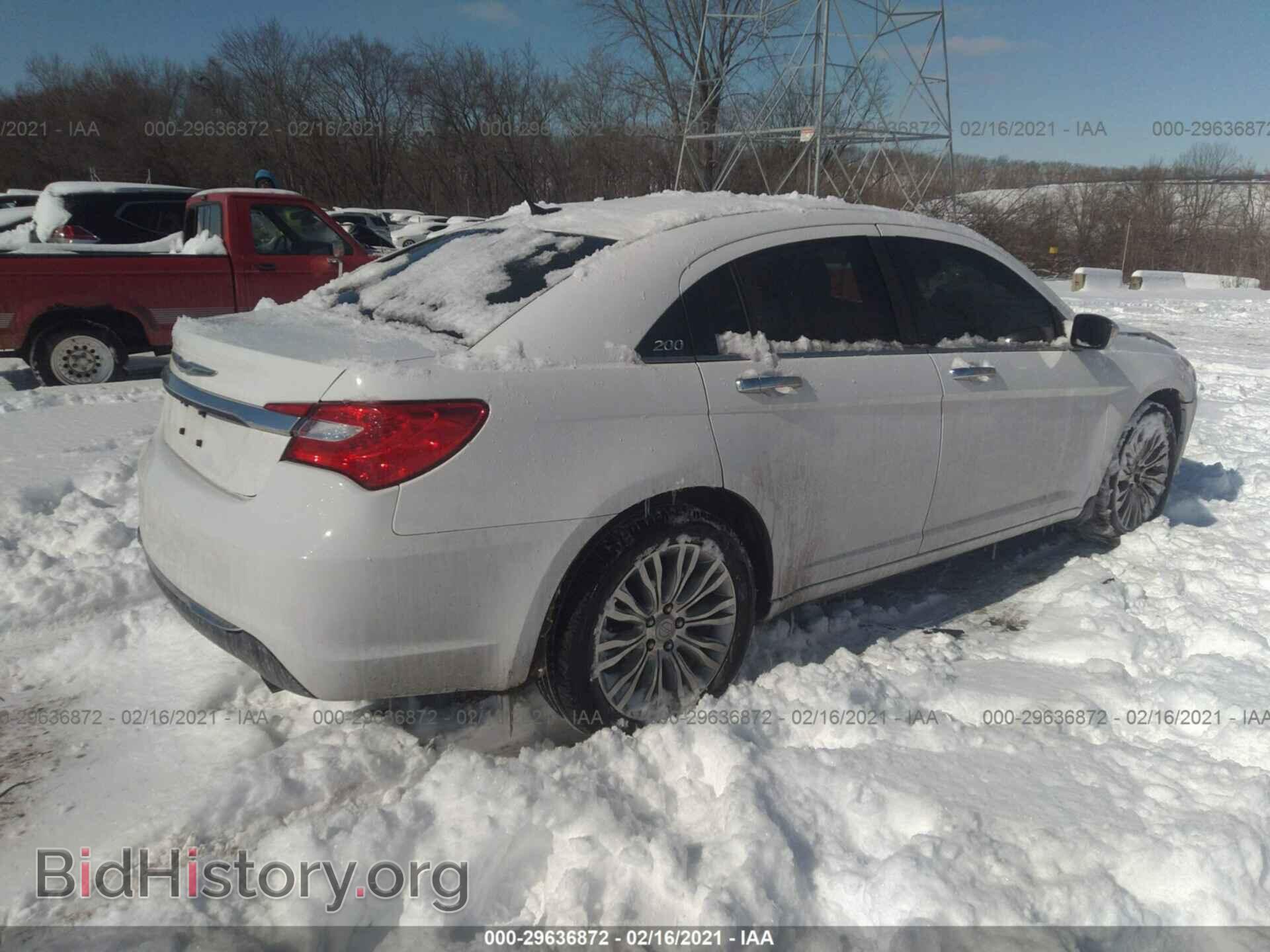 2011 CHRYSLER 200 - VIN: 1C3BC2FB3BN571870 - Photo 4