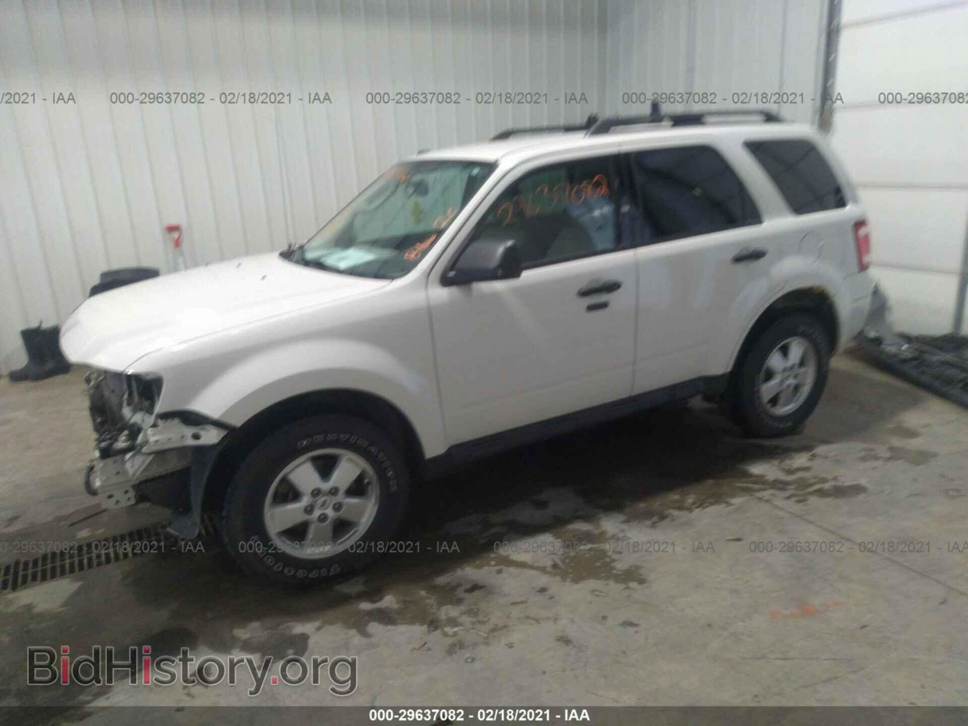 2011 FORD ESCAPE - VIN: 1FMCU9DG1BKB14167 - Photo 2