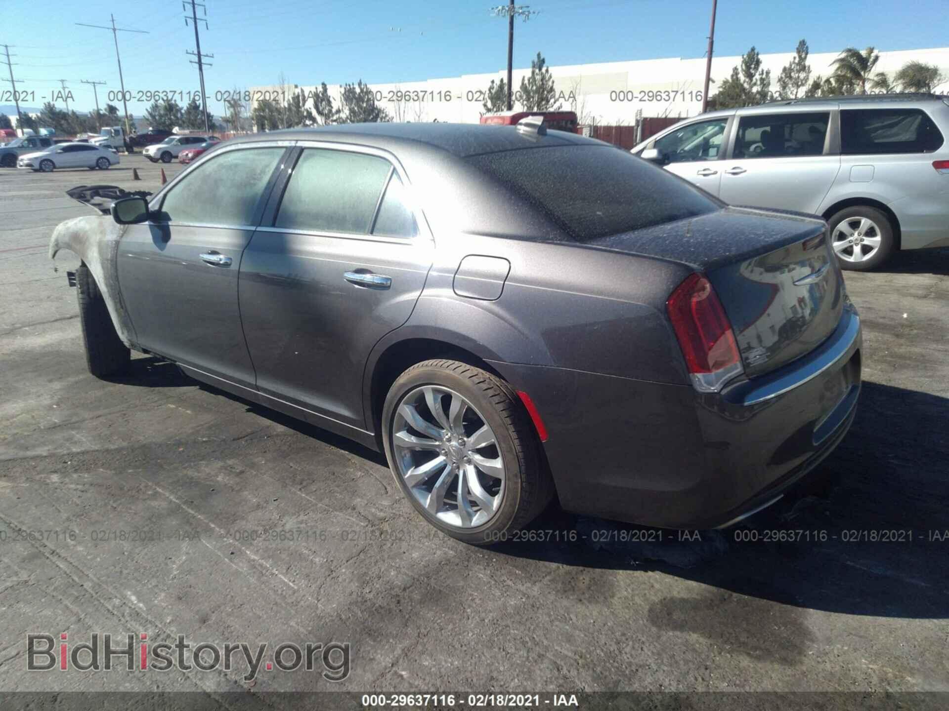 2019 CHRYSLER 300 - VIN: 2C3CCAEG7KH687187 - Photo 3