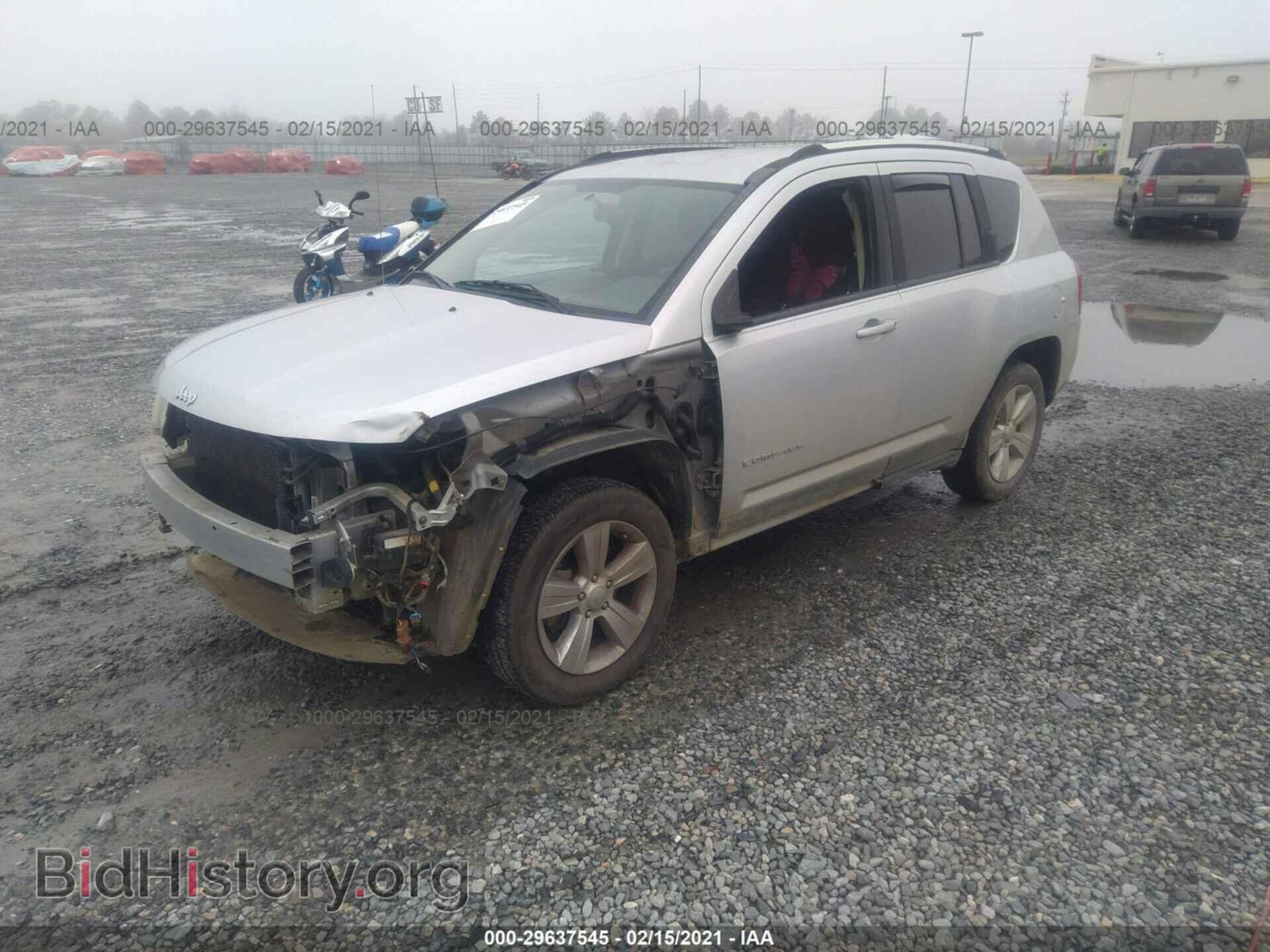 2011 JEEP COMPASS - VIN: 1J4NT1FA5BD288901 - Фото 2