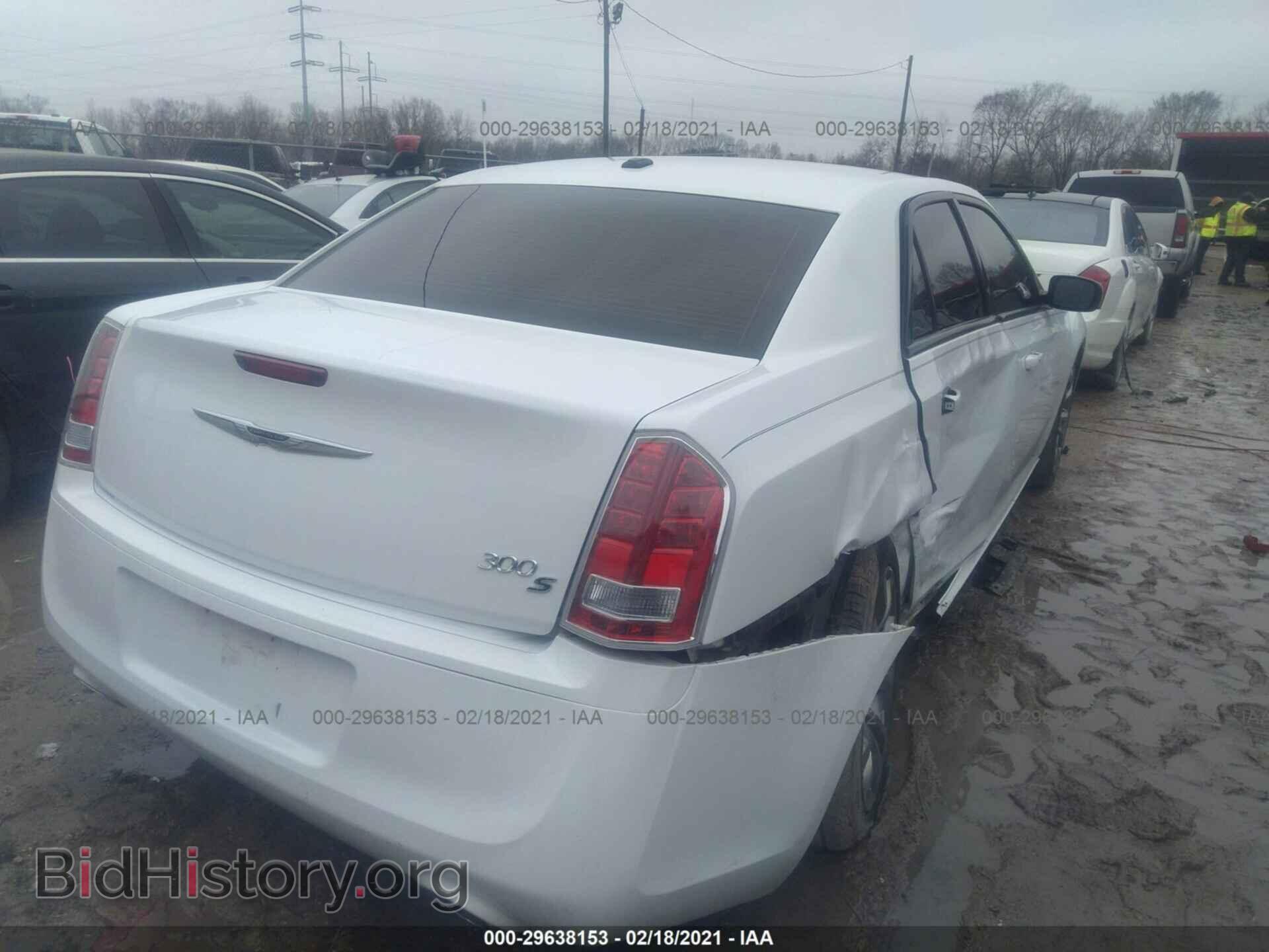 2014 CHRYSLER 300 - VIN: 2C3CCABG3EH296997 - Фото 4