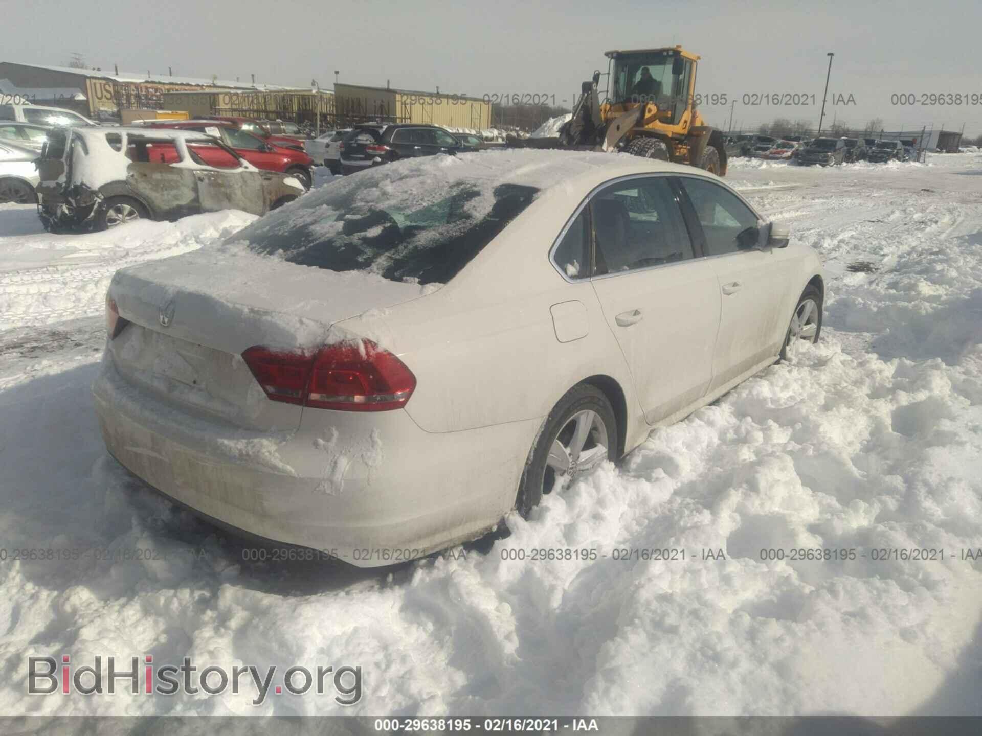 2012 VOLKSWAGEN PASSAT - VIN: 1VWBP7A39CC079268 - Фото 4