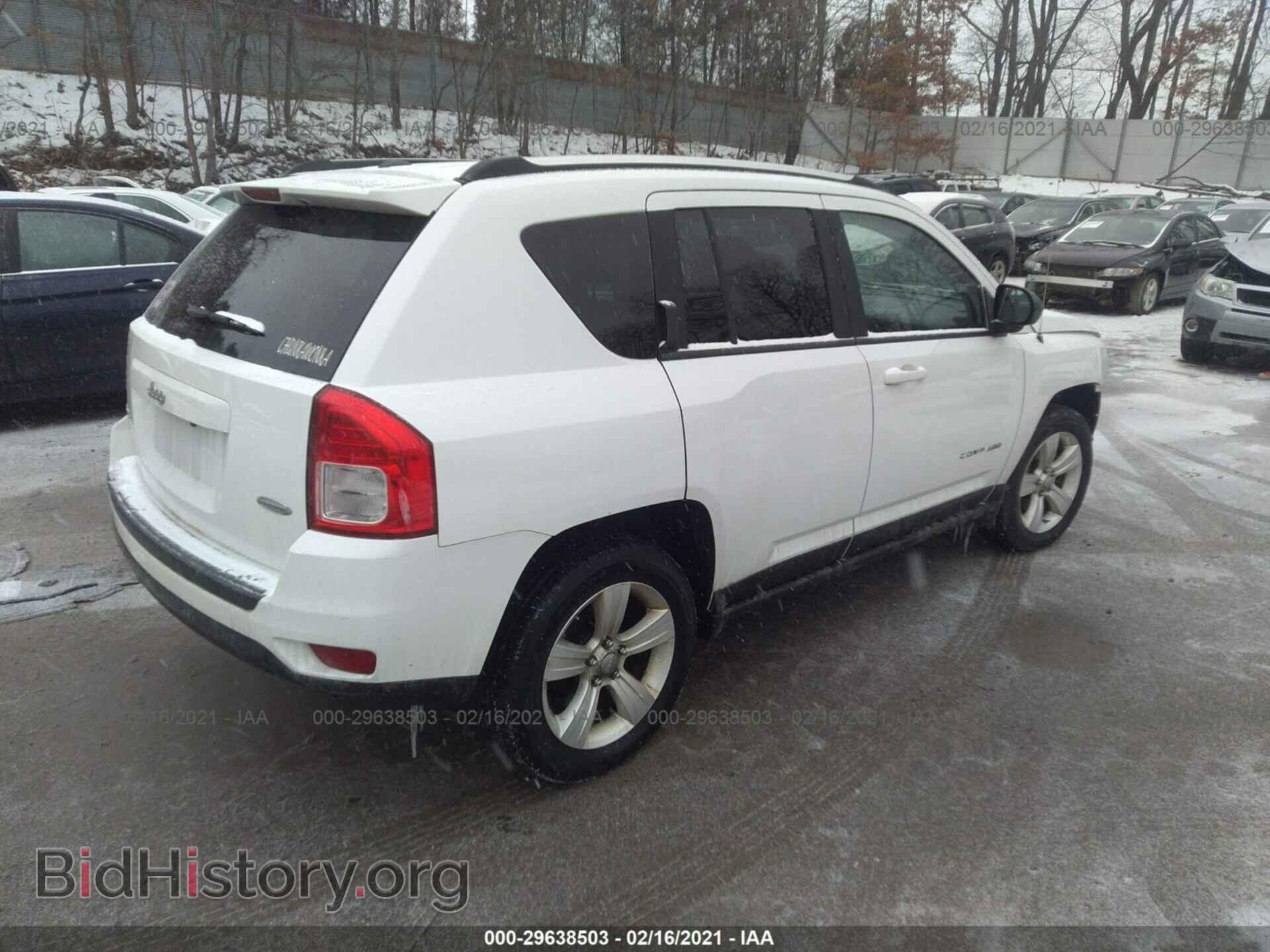 2012 JEEP COMPASS - VIN: 1C4NJDEB8CD616272 - Photo 4