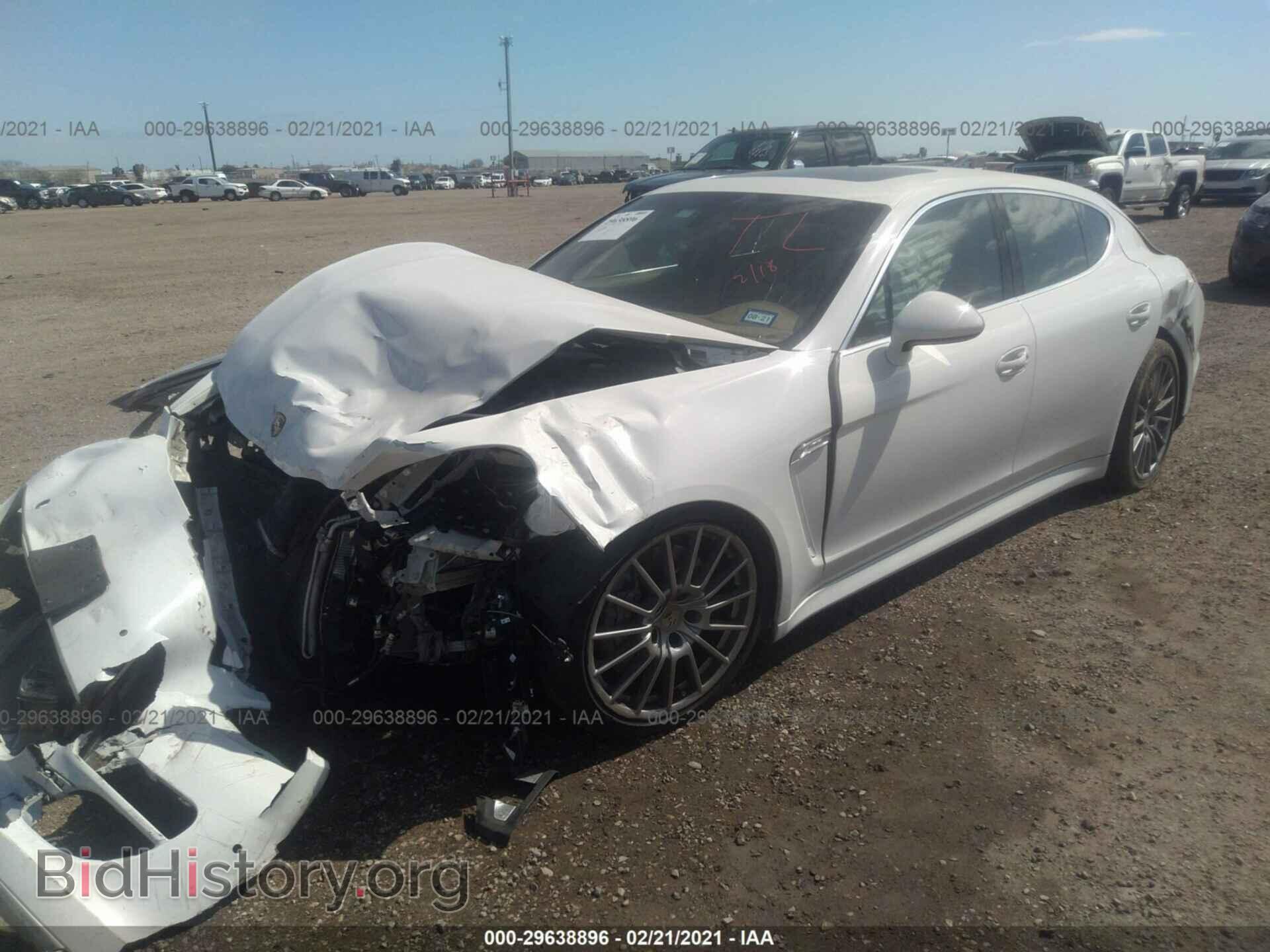 2012 PORSCHE PANAMERA - VIN: WP0AB2A72CL060497 - Фото 2