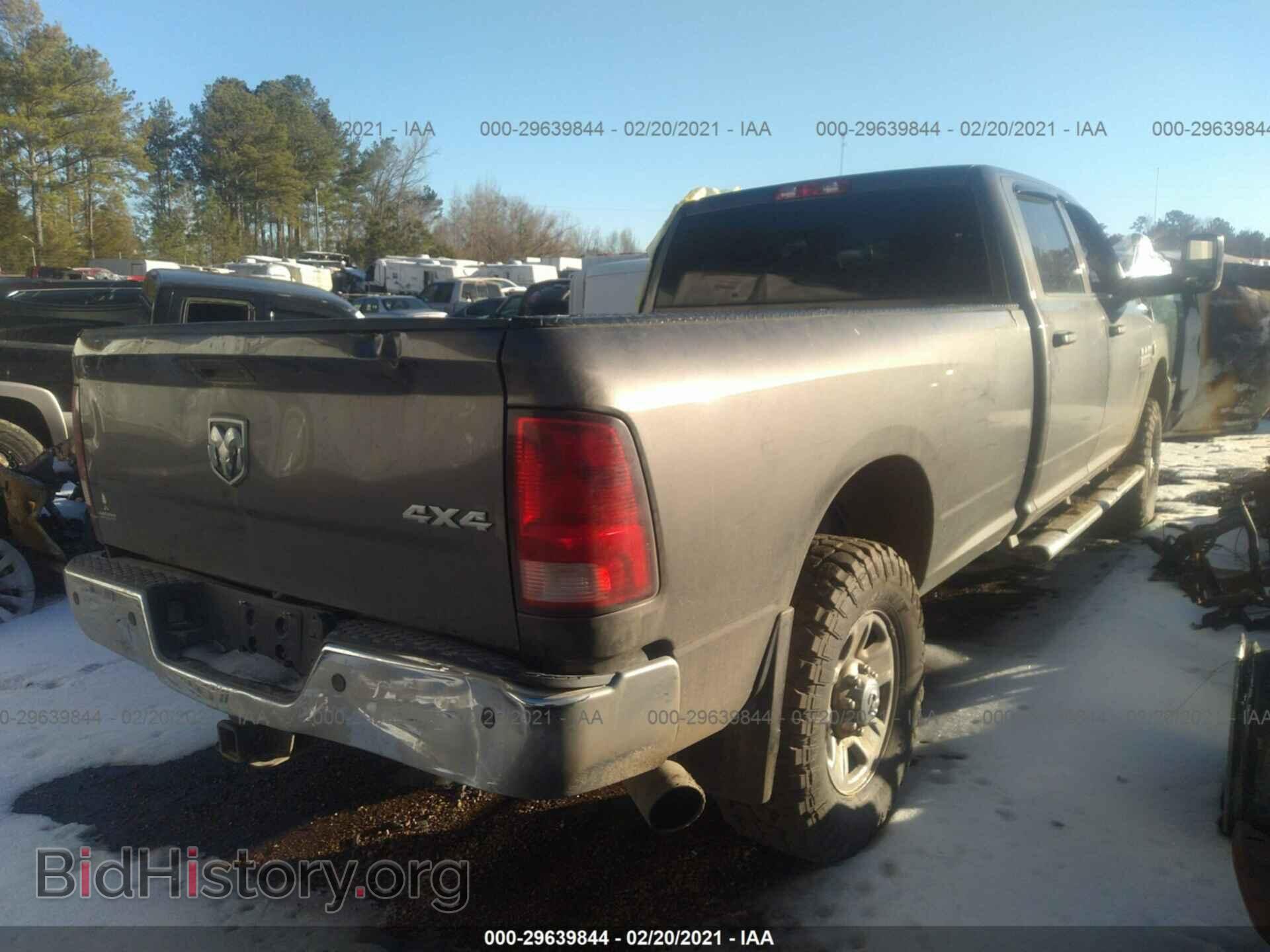 2015 RAM 2500 - VIN: 3C6UR5HL4FG663506 - Фото 4