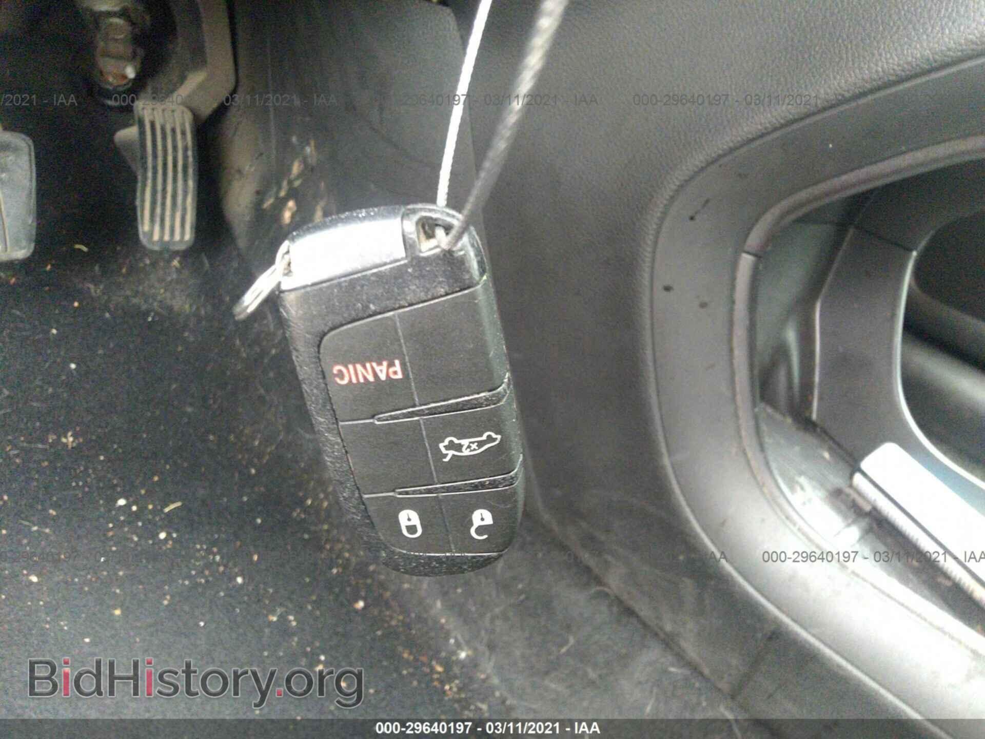 2015 CHRYSLER 200 - VIN: 1C3CCCAB3FN596288 - Фото 11