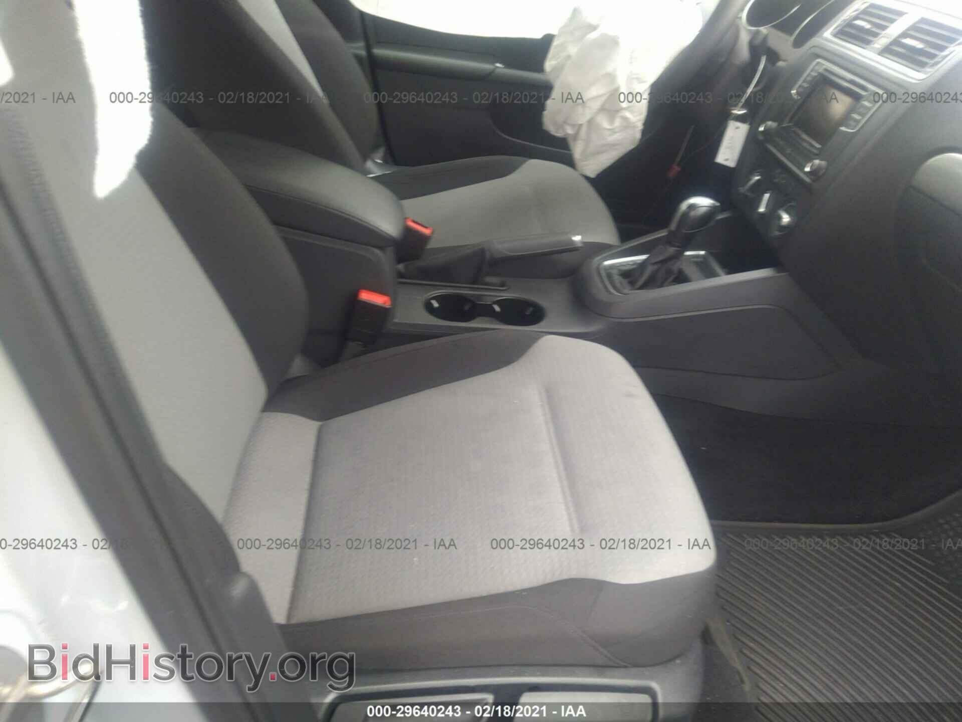 2017 VOLKSWAGEN JETTA - VIN: 3VW2B7AJ0HM293391 - Фото 5