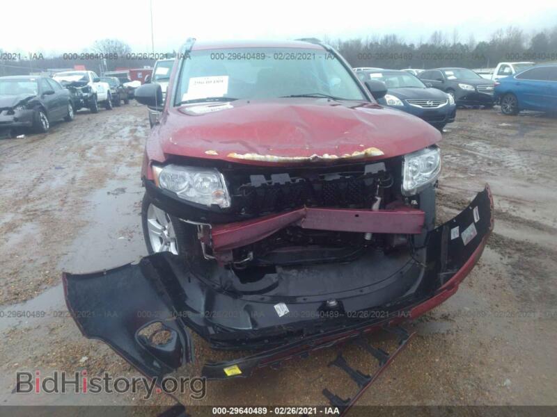 2011 Jeep COMPASS (VIN 1J4NT1FB1BD143945) — photo 6 of 11