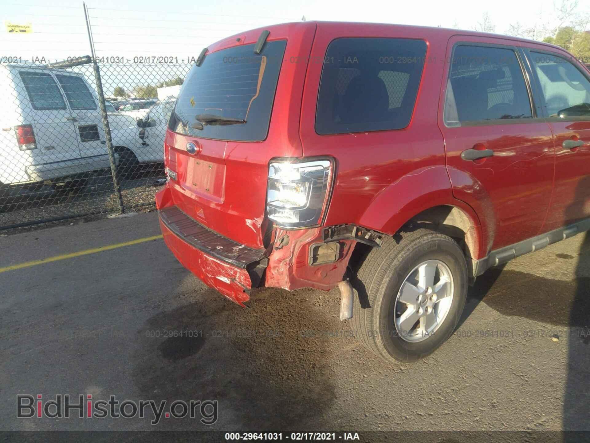 2011 FORD ESCAPE - VIN: 1FMCU0C77BKB46585 - Фото 6