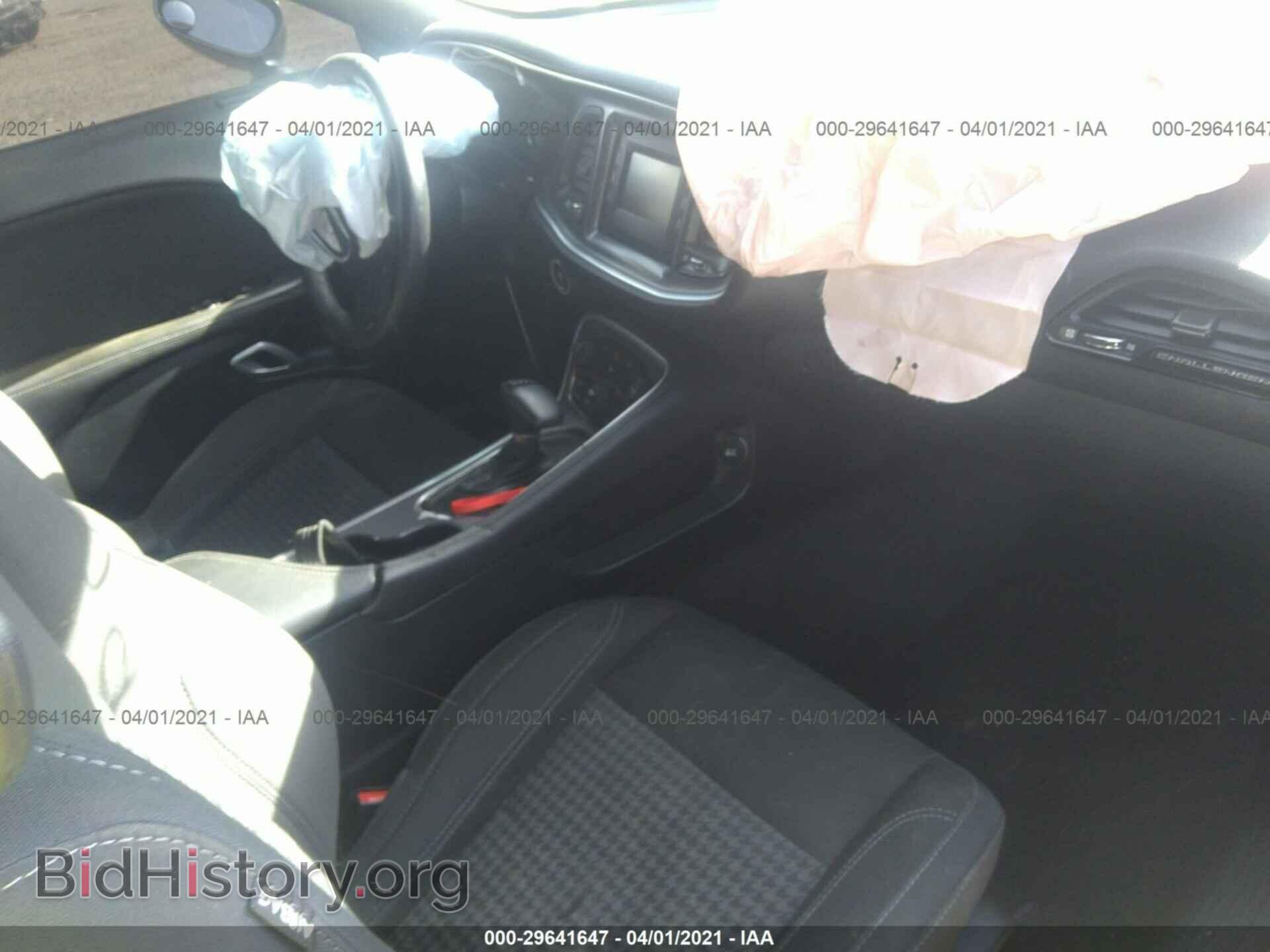 2016 DODGE CHALLENGER - VIN: 2C3CDZAG2GH240002 - Photo 5