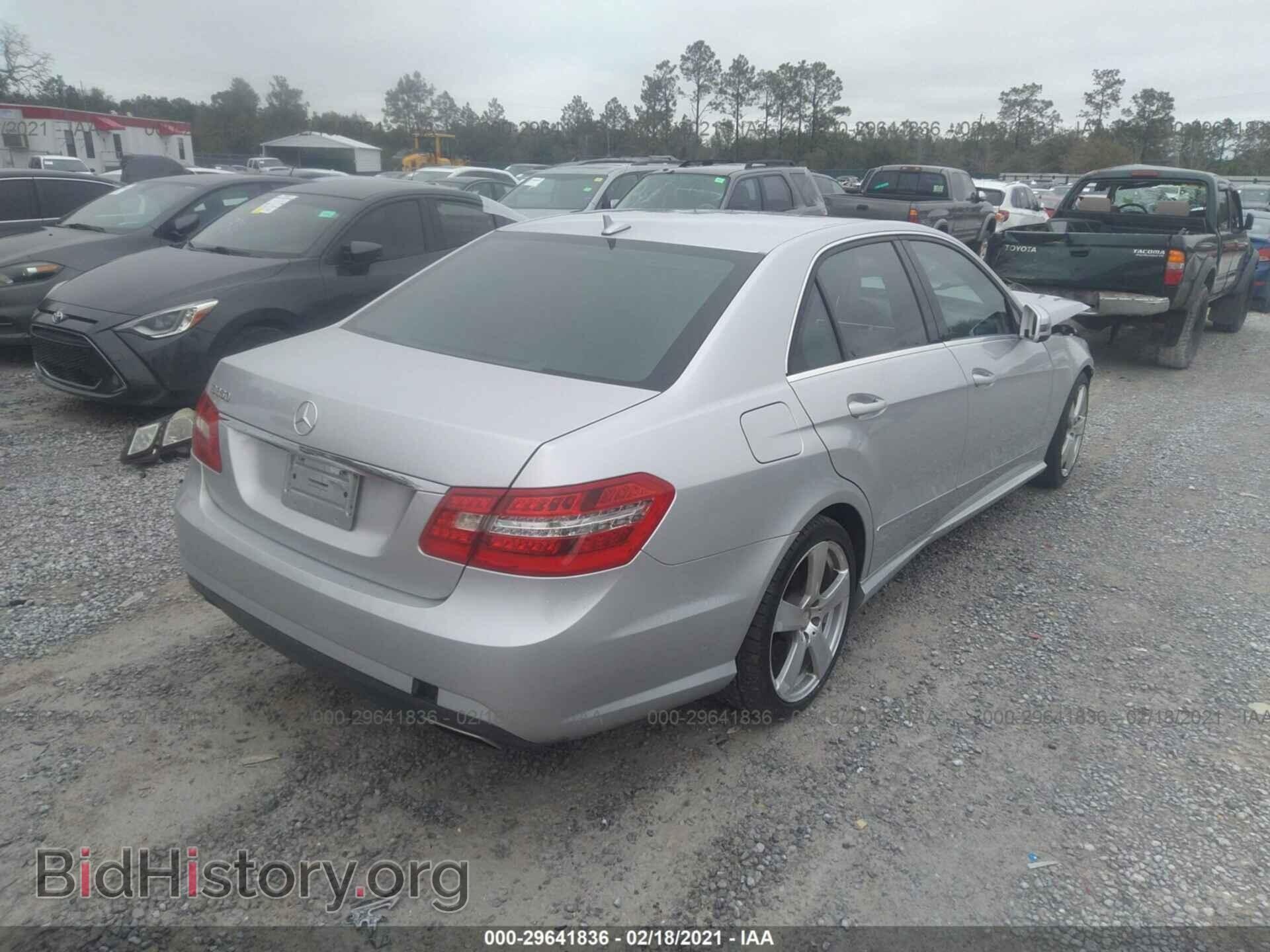 2010 MERCEDES-BENZ E-CLASS - VIN: WDDHF5GB5AA042851 - Фото 4