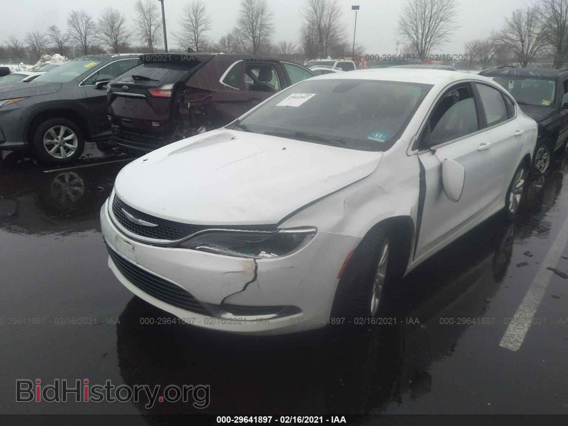 2015 CHRYSLER 200 - VIN: 1C3CCCABXFN576412 - Фото 2