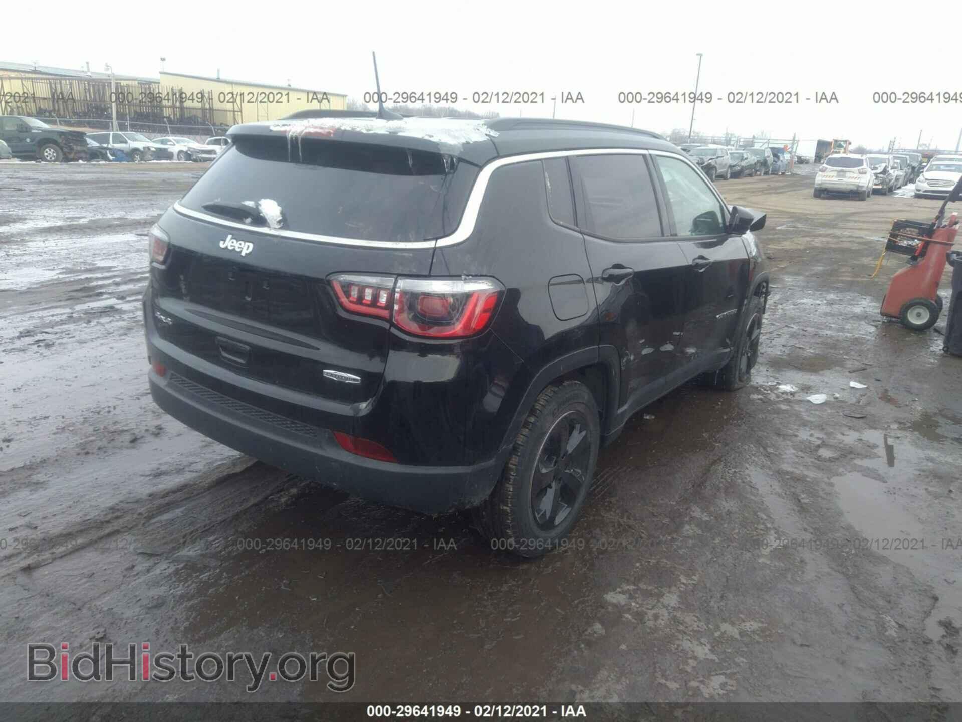 2017 JEEP COMPASS - VIN: 3C4NJDBB2HT640010 - Photo 4