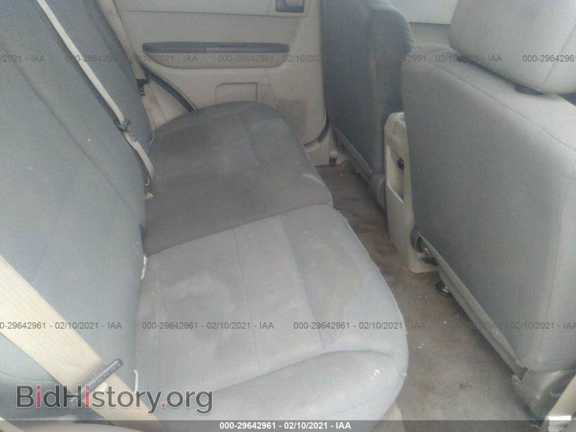 2010 FORD ESCAPE - VIN: 1FMCU0C79AKB96323 - Фото 8