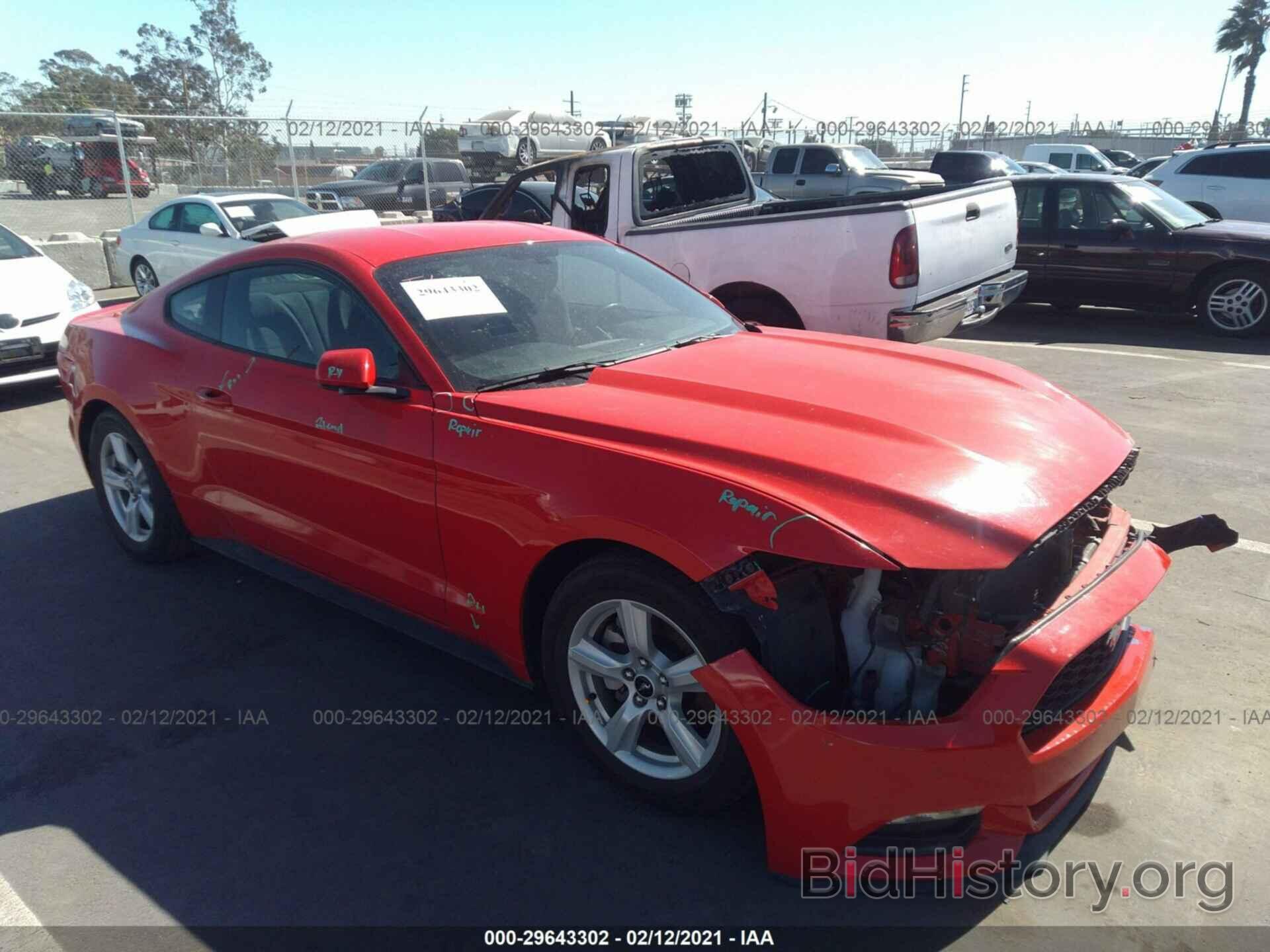 Photo 1FA6P8AM2G5215775 - FORD MUSTANG 2016