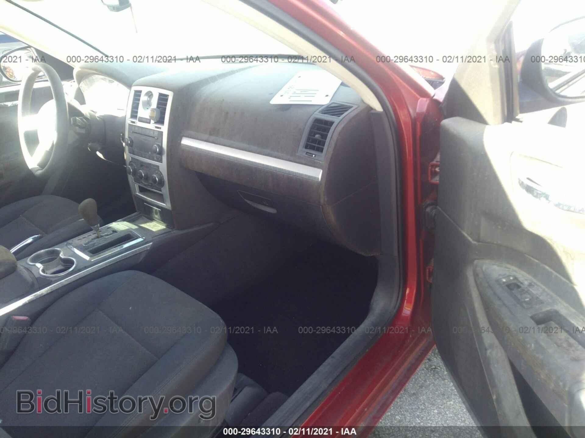 2010 CHRYSLER 300 - VIN: 2C3CA4CD4AH173764 - Фото 5