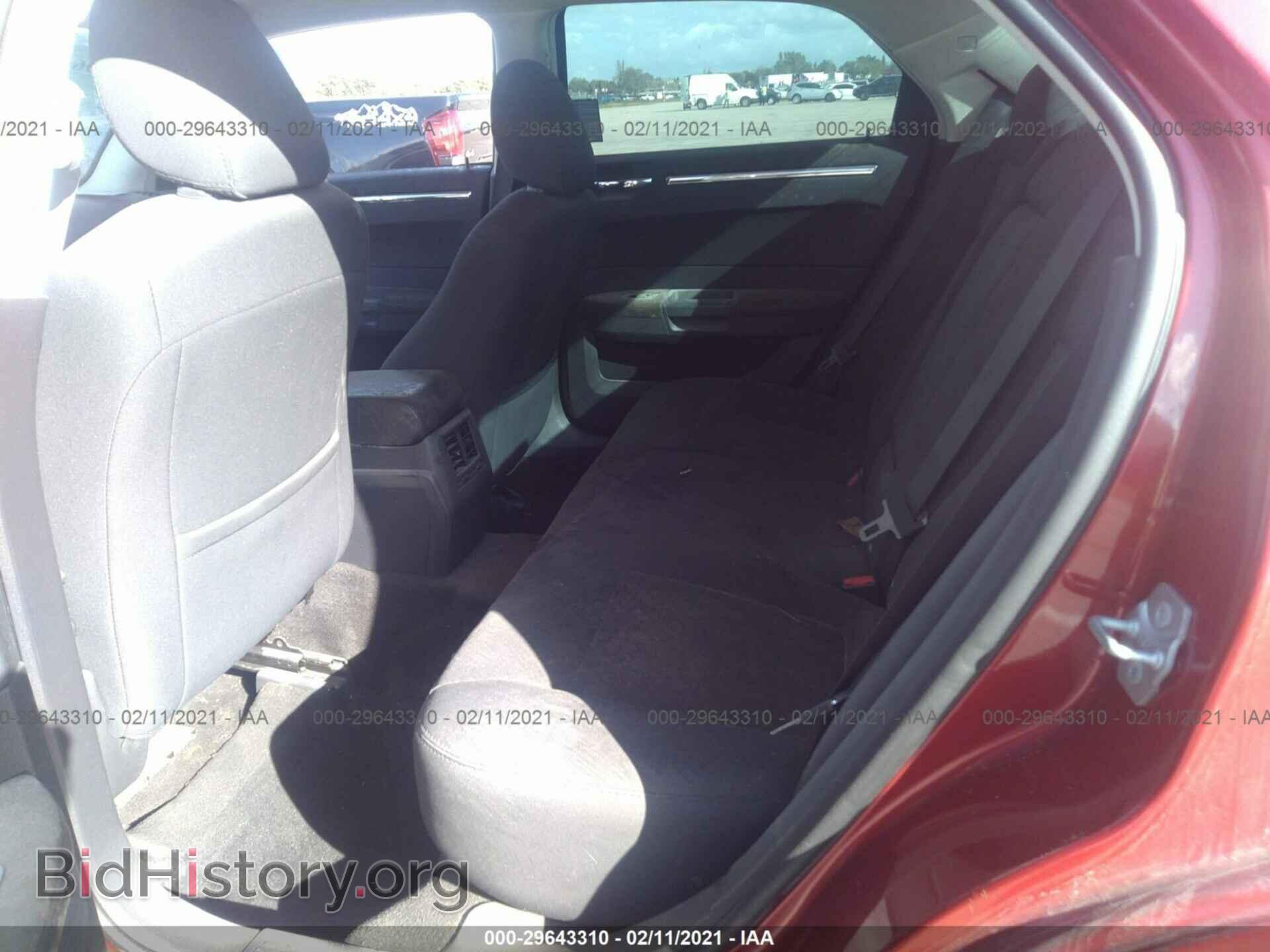 2010 CHRYSLER 300 - VIN: 2C3CA4CD4AH173764 - Фото 8